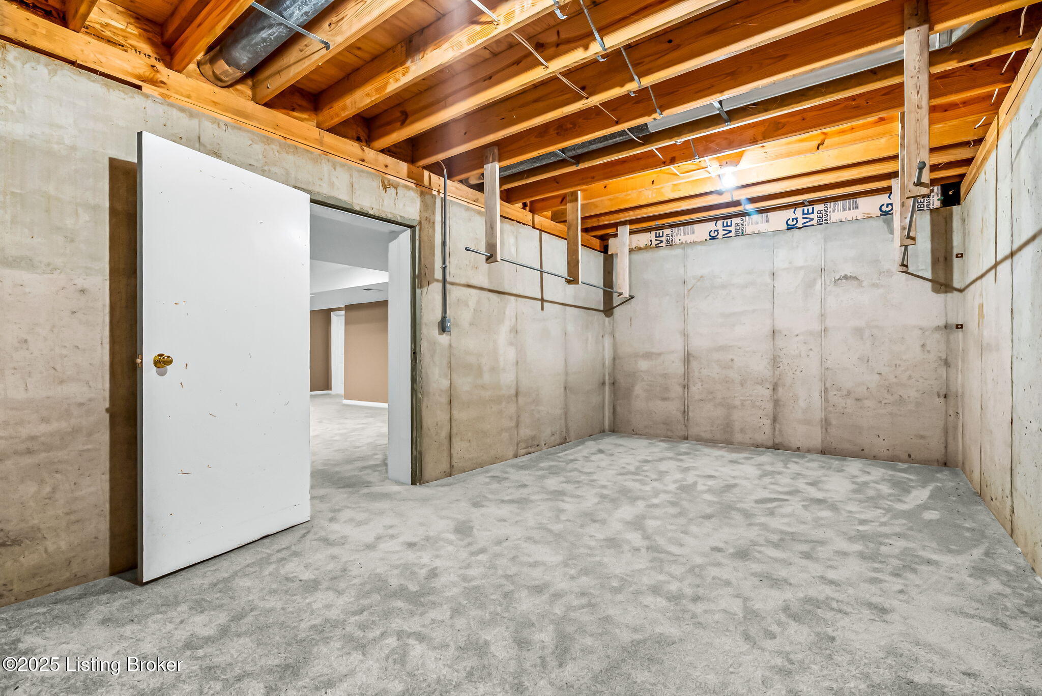 1004 Majestic Oaks Way