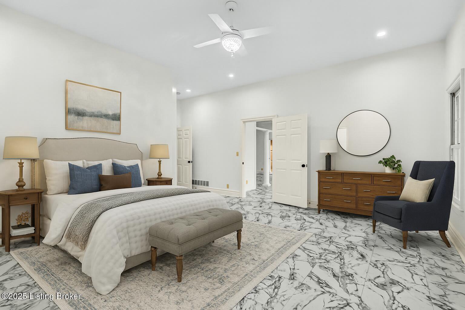 1004 Majestic Oaks Way