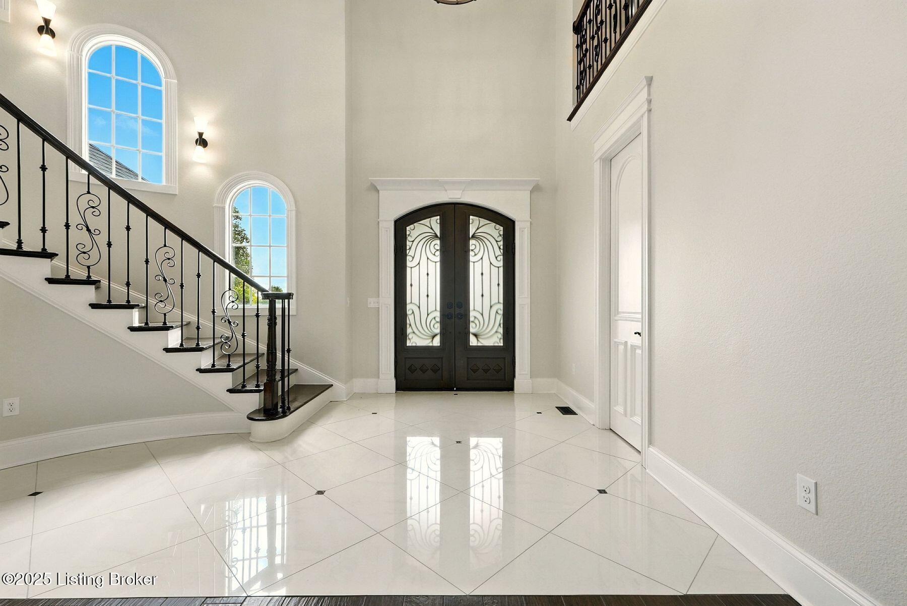 1058 Majestic Oaks Way