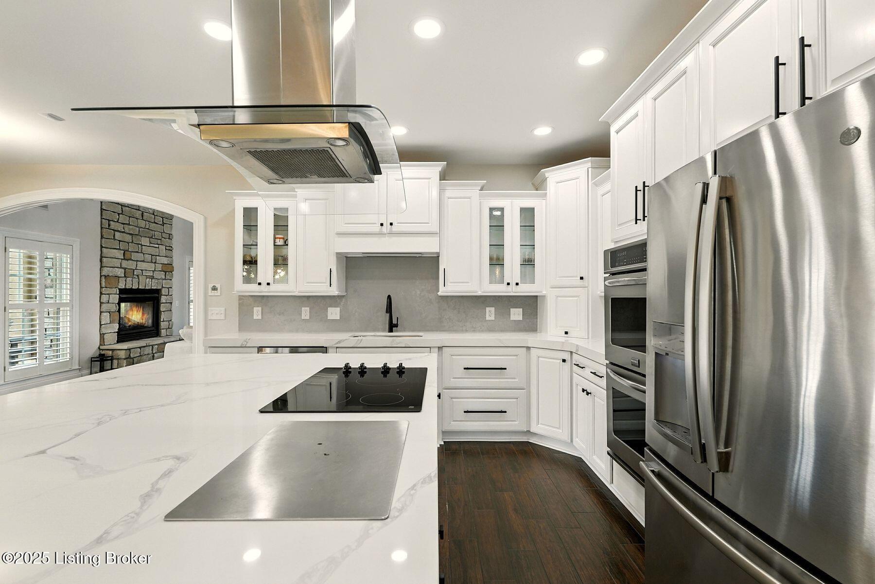 1058 Majestic Oaks Way