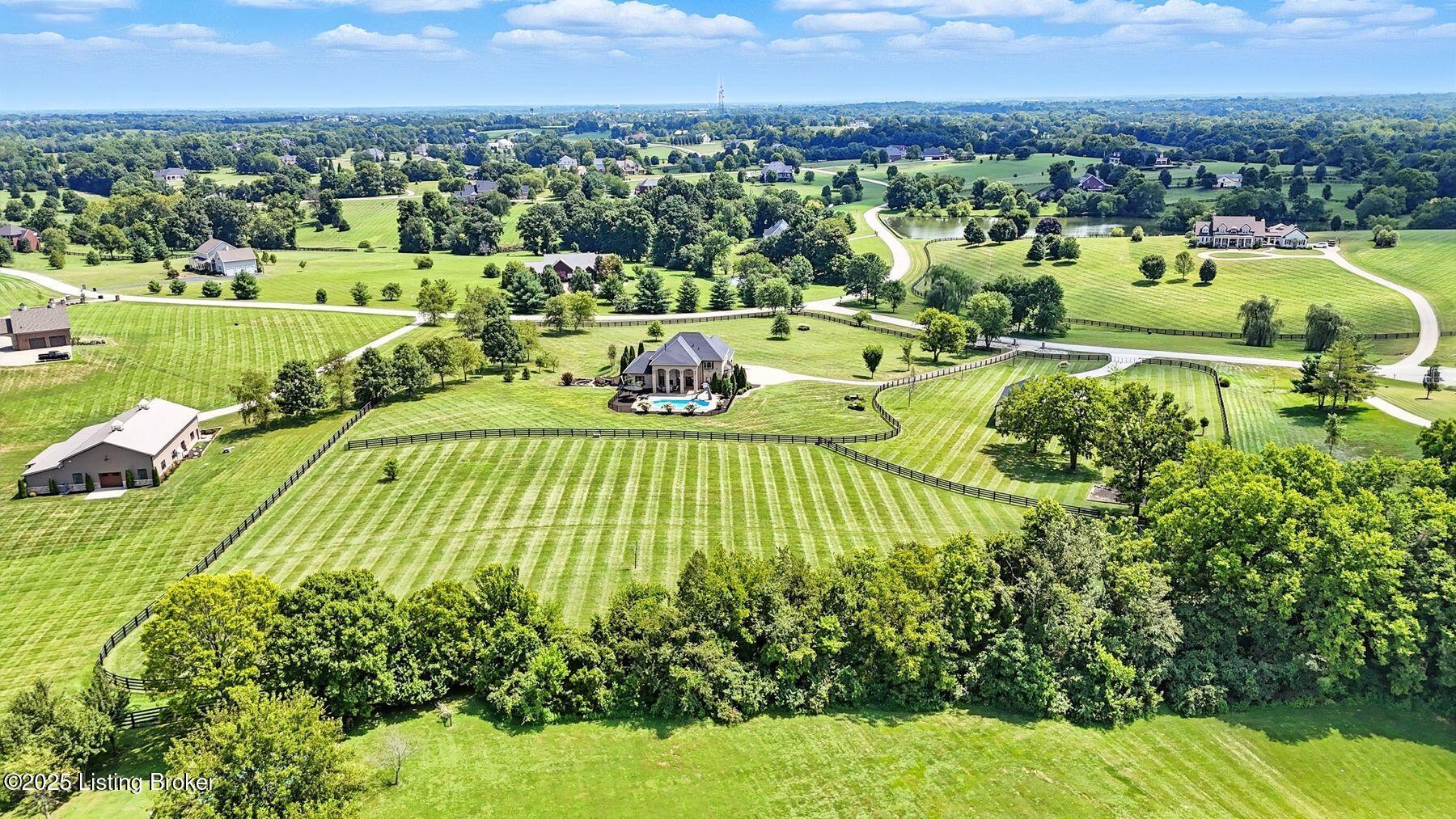 1058 Majestic Oaks Way