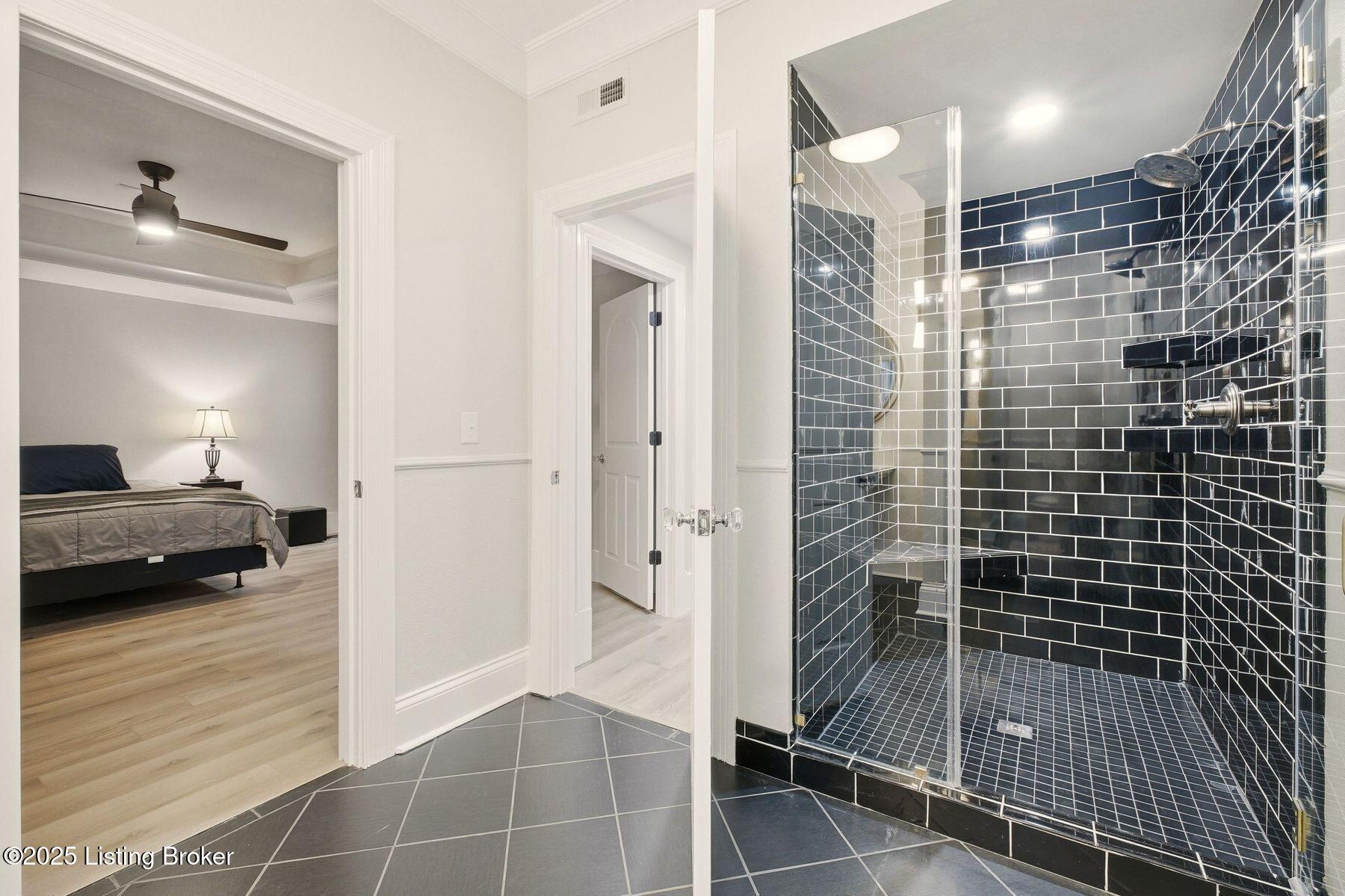 1058 Majestic Oaks Way