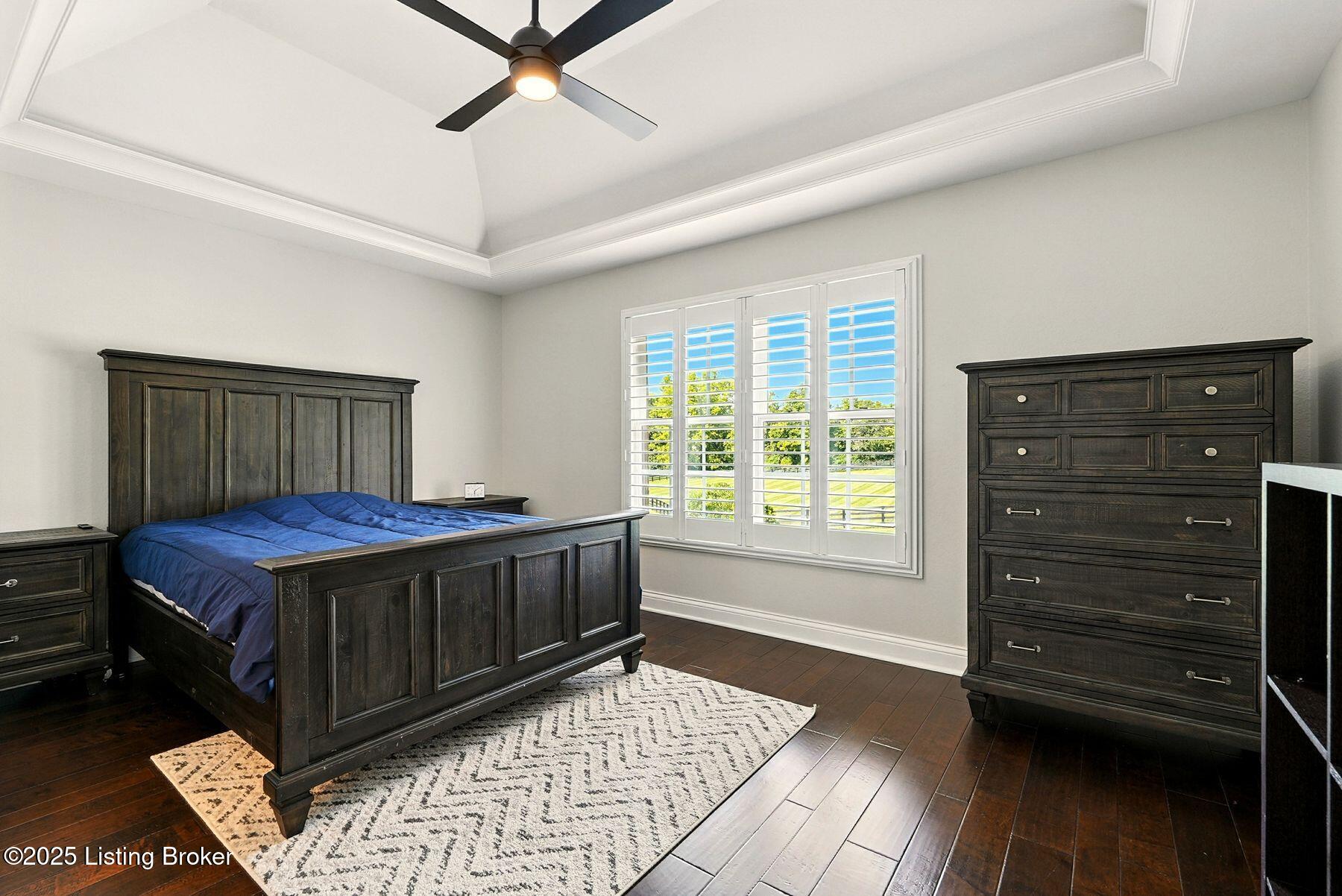 1058 Majestic Oaks Way