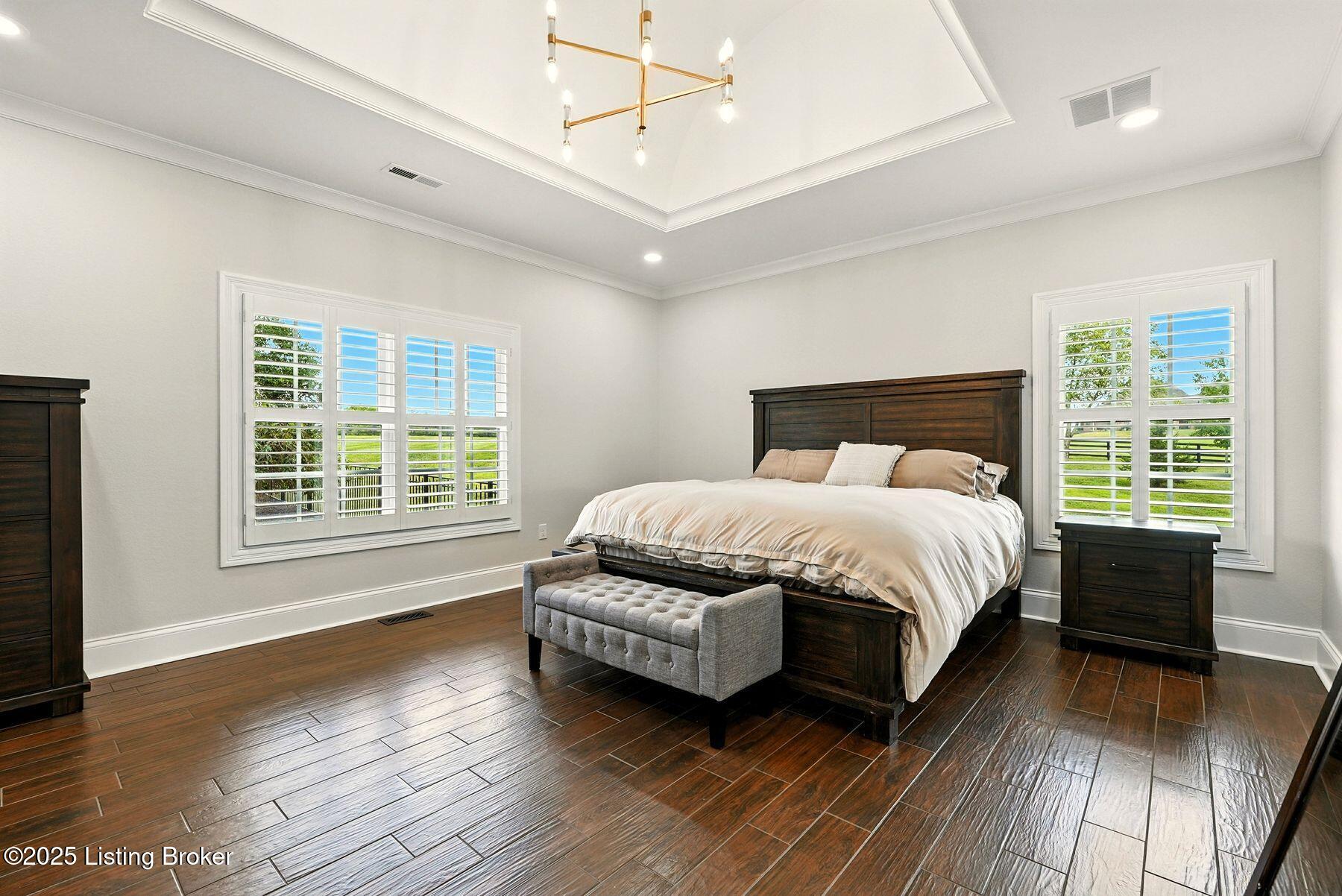 1058 Majestic Oaks Way