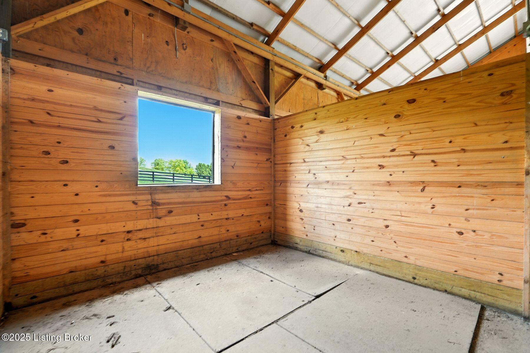 1058 Majestic Oaks Way