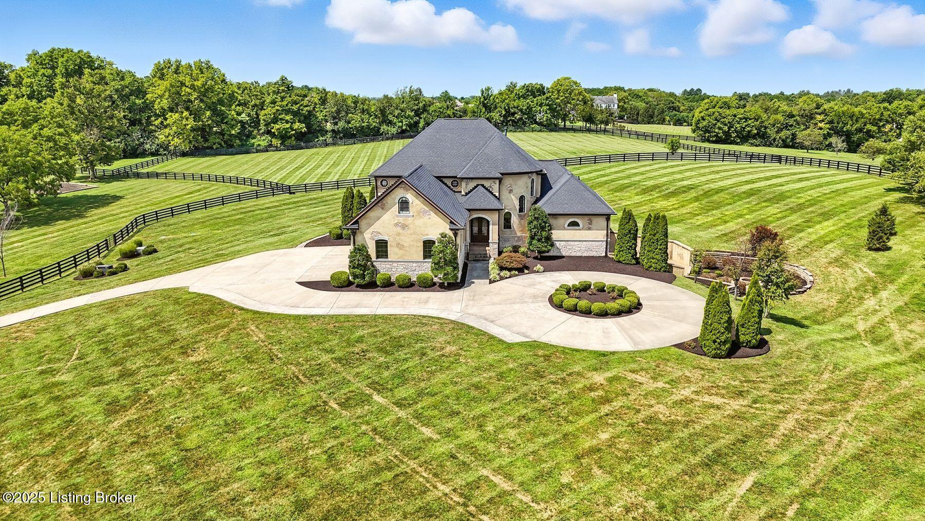 1058 Majestic Oaks Way