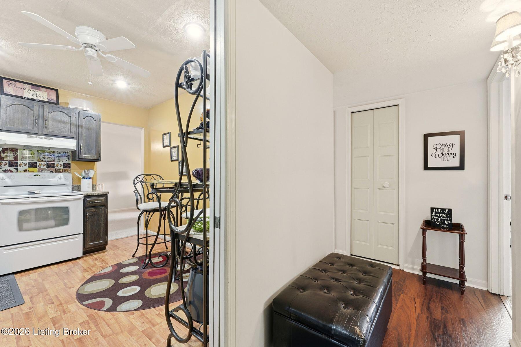 239 El Conquistador Pl