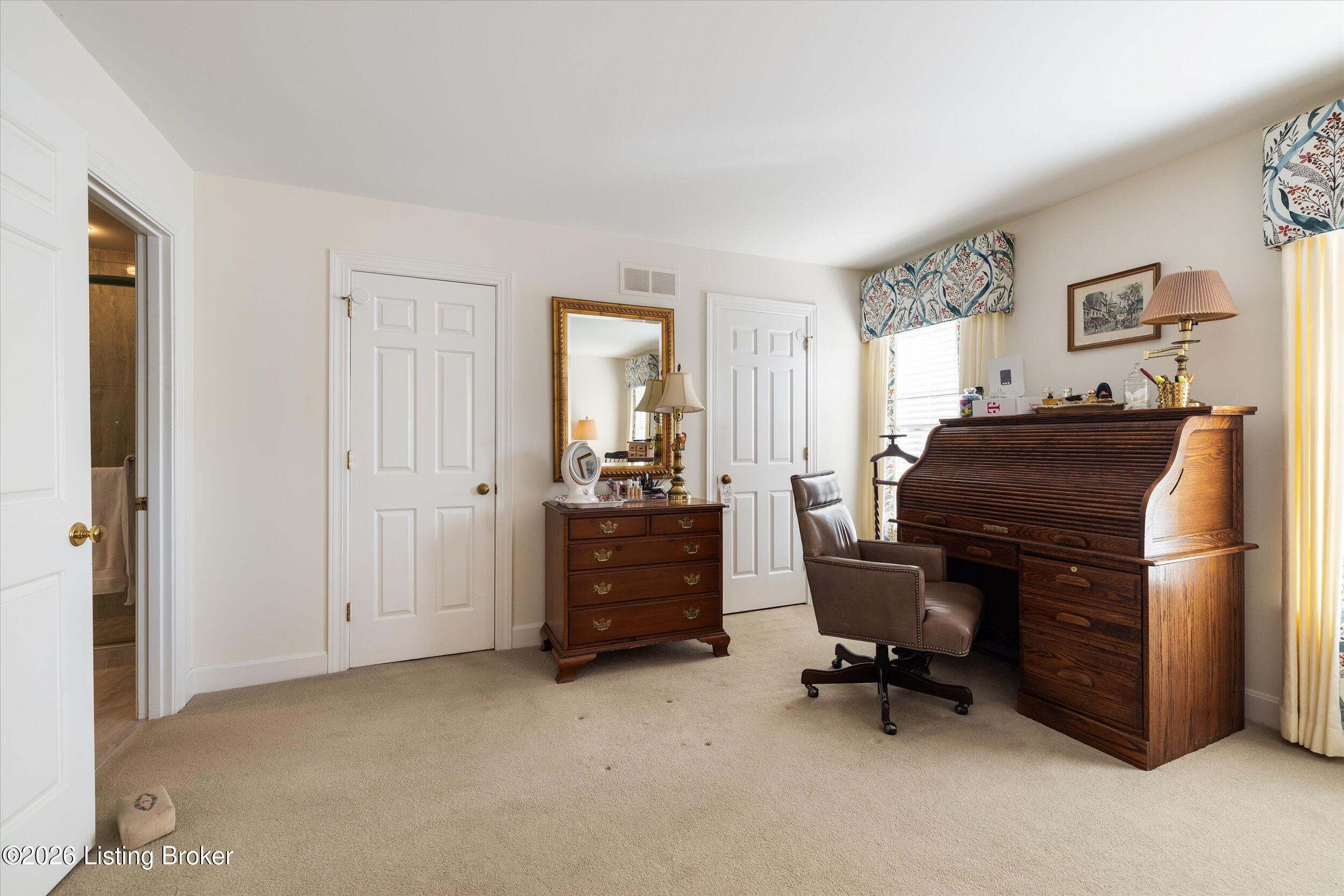 1320 Navajo Ct