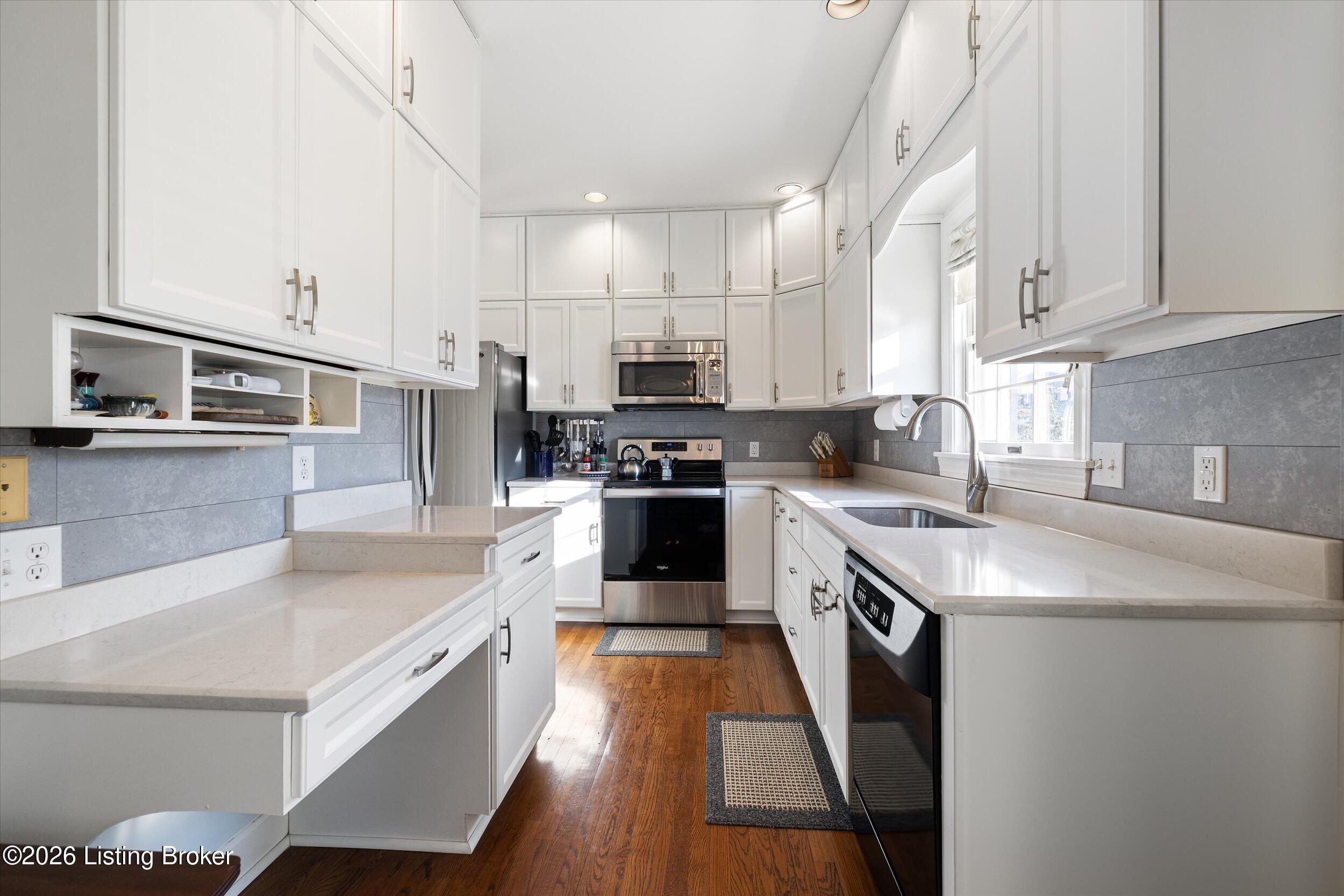 1320 Navajo Ct