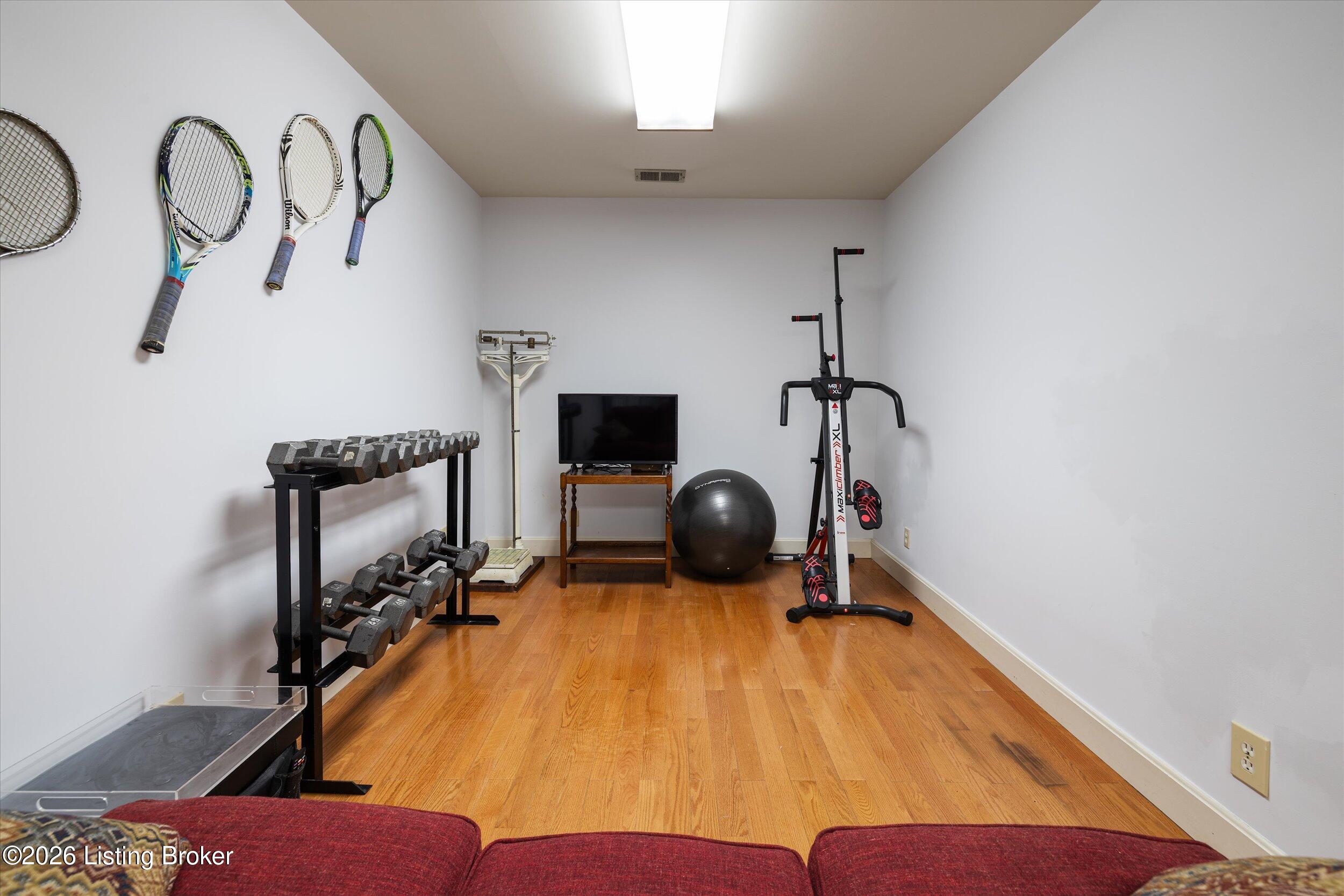 1320 Navajo Ct