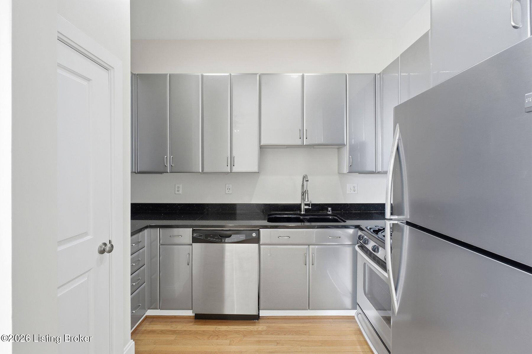 2011 Frankfort Ave 303