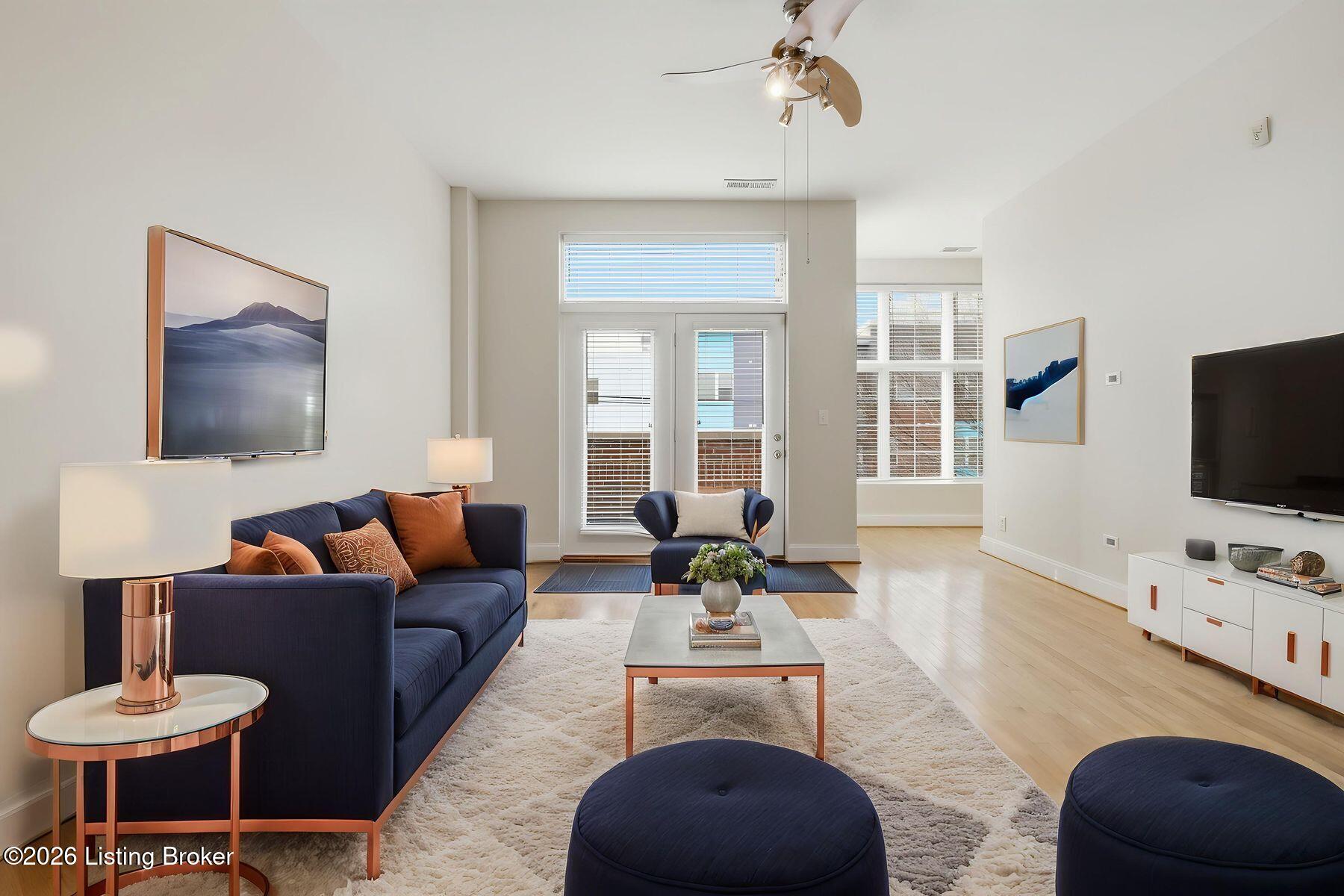 2011 Frankfort Ave 303