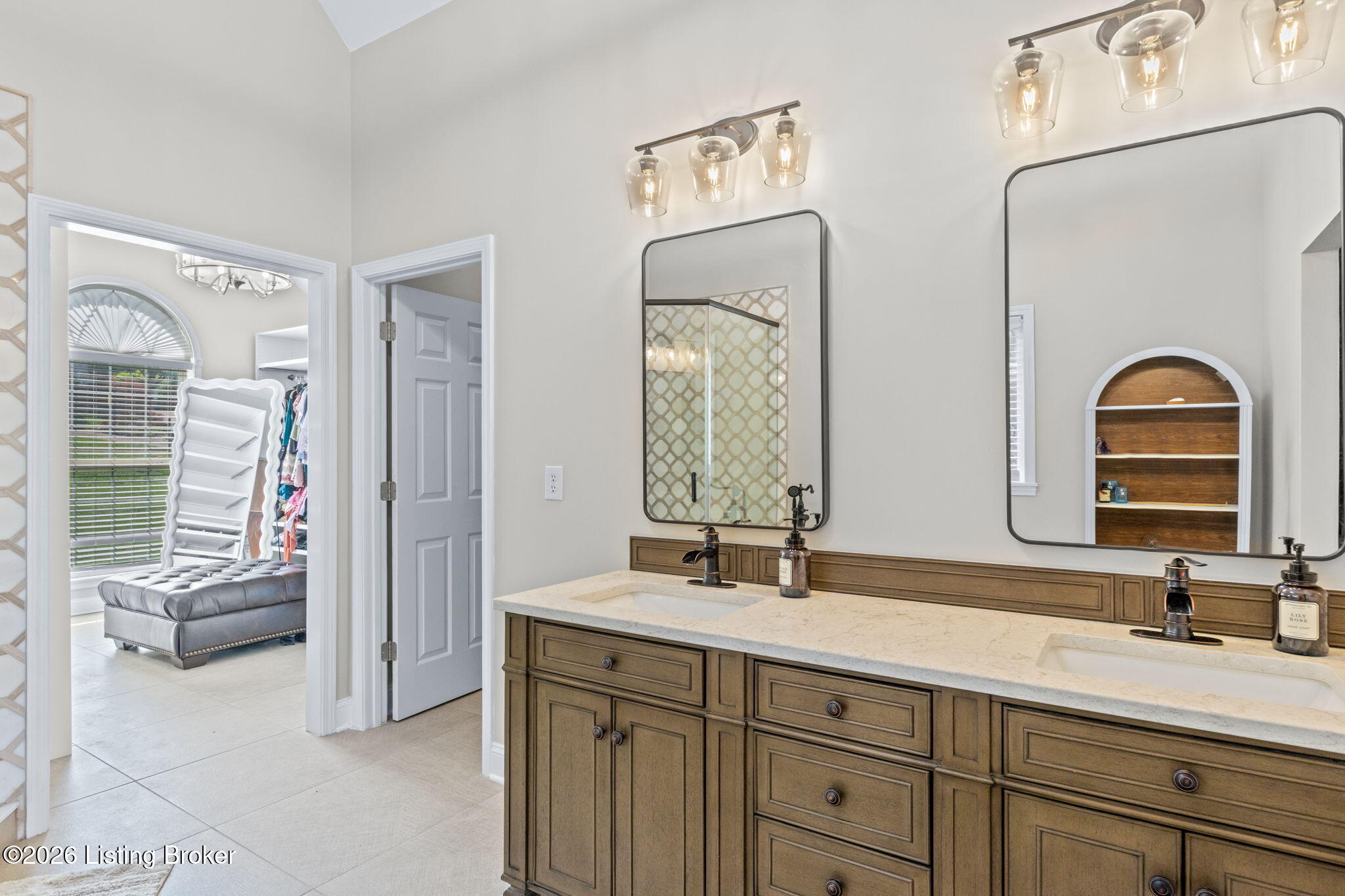 10609 Elder Ln