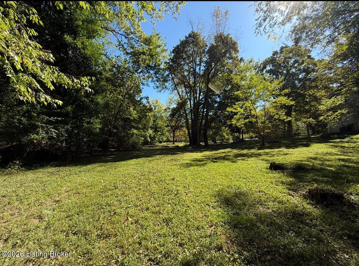 3900 Altawood Ct
