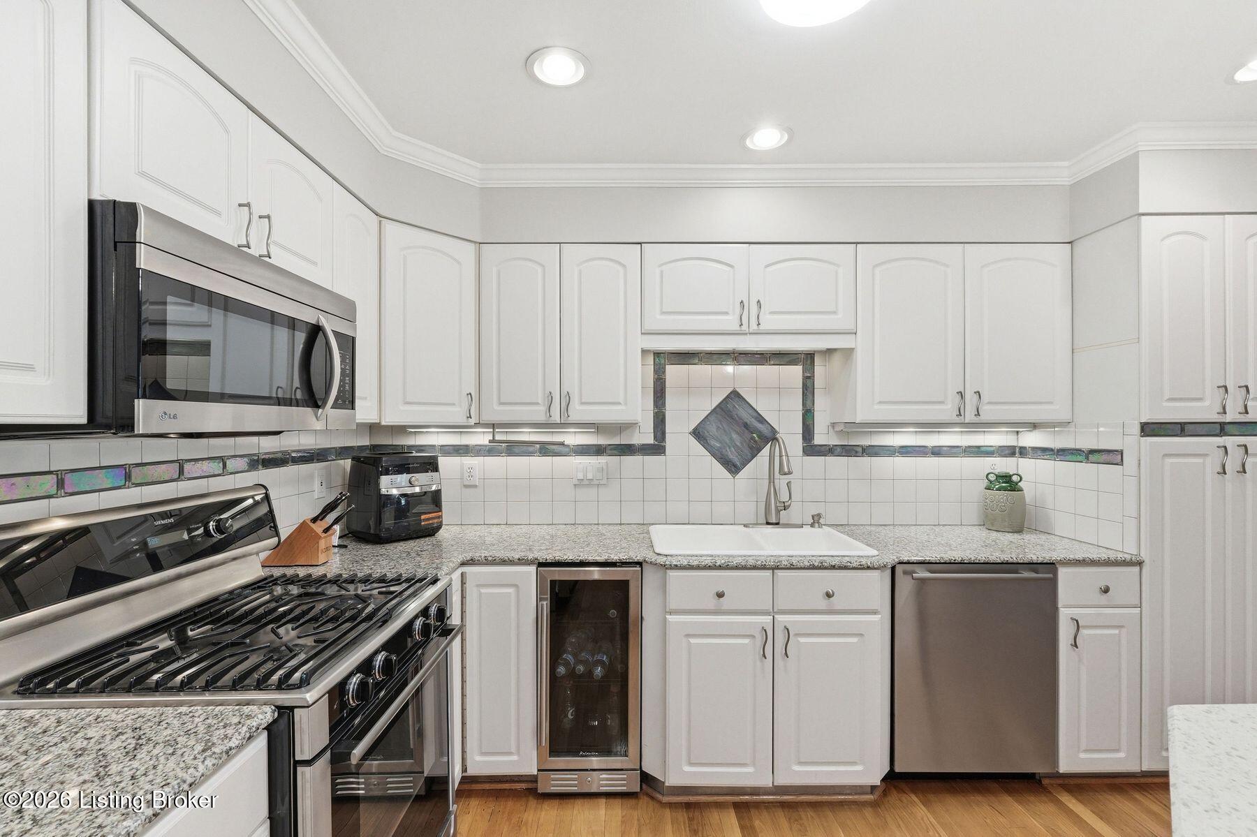 5004 Harrods Landing Dr