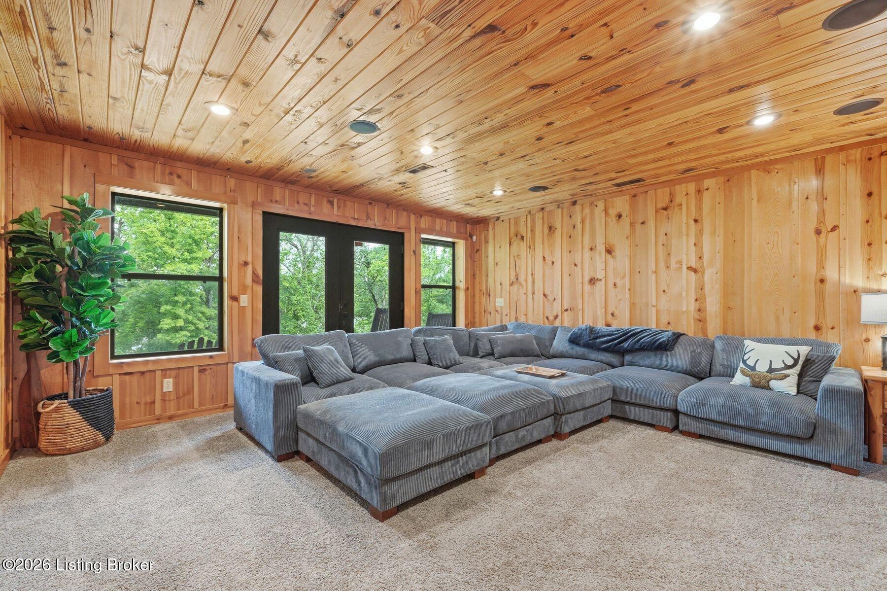 29 River Run Rd