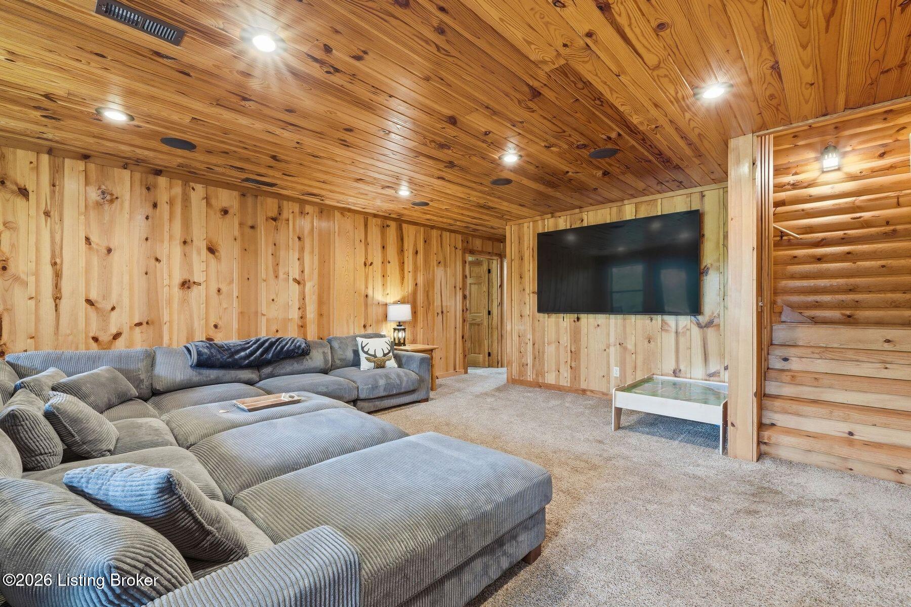 29 River Run Rd