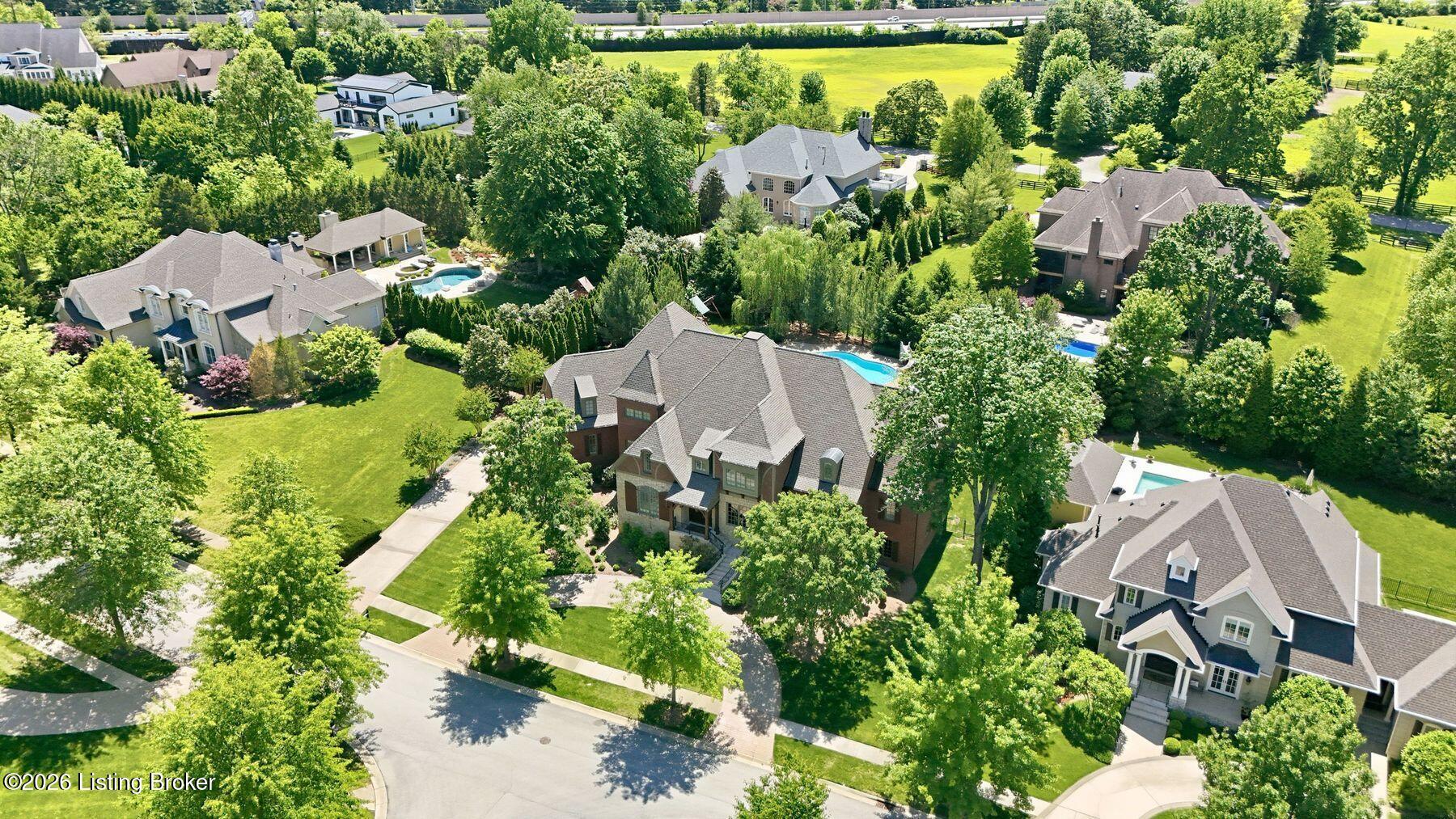 5402 Farm Ridge Ln