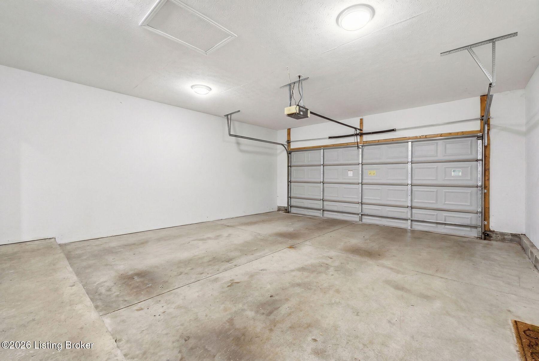 1102 Nursery Ct