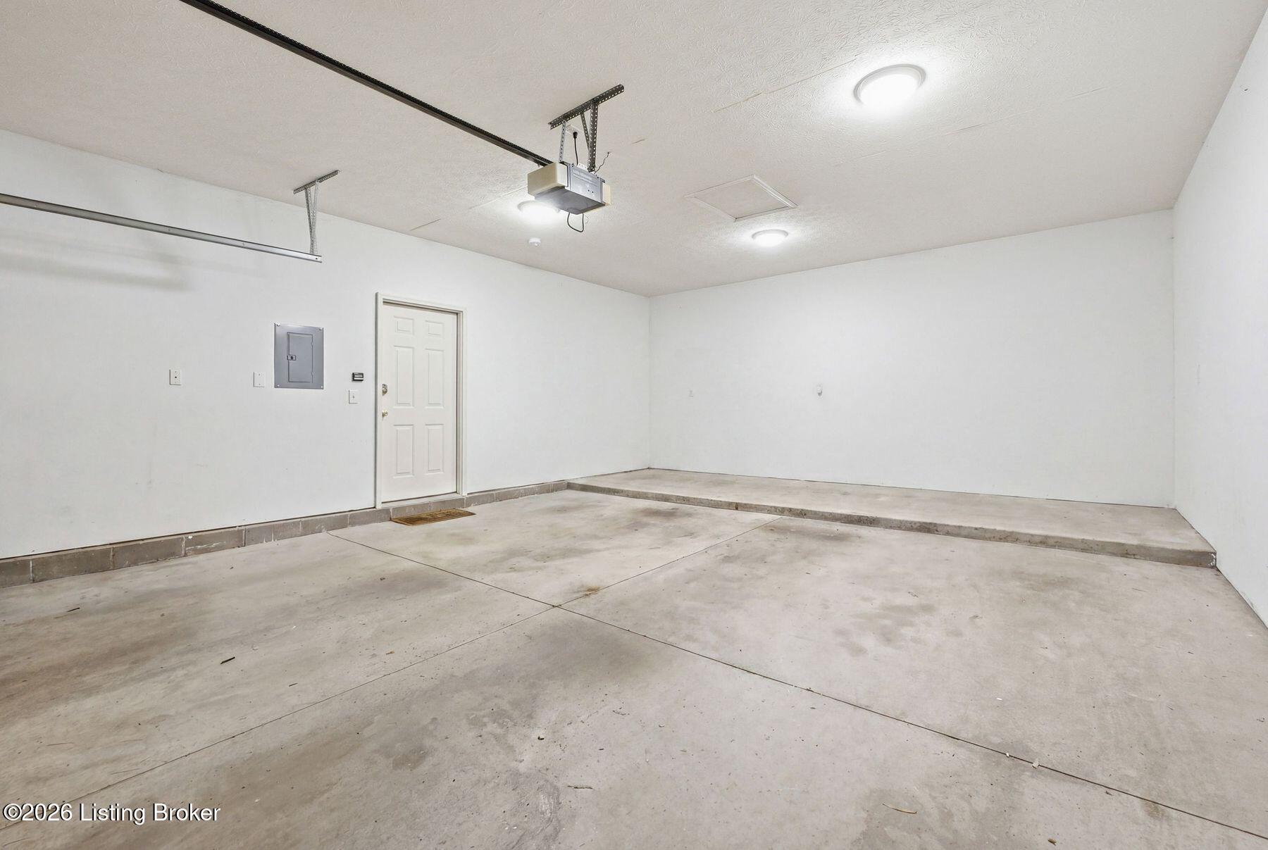 1102 Nursery Ct