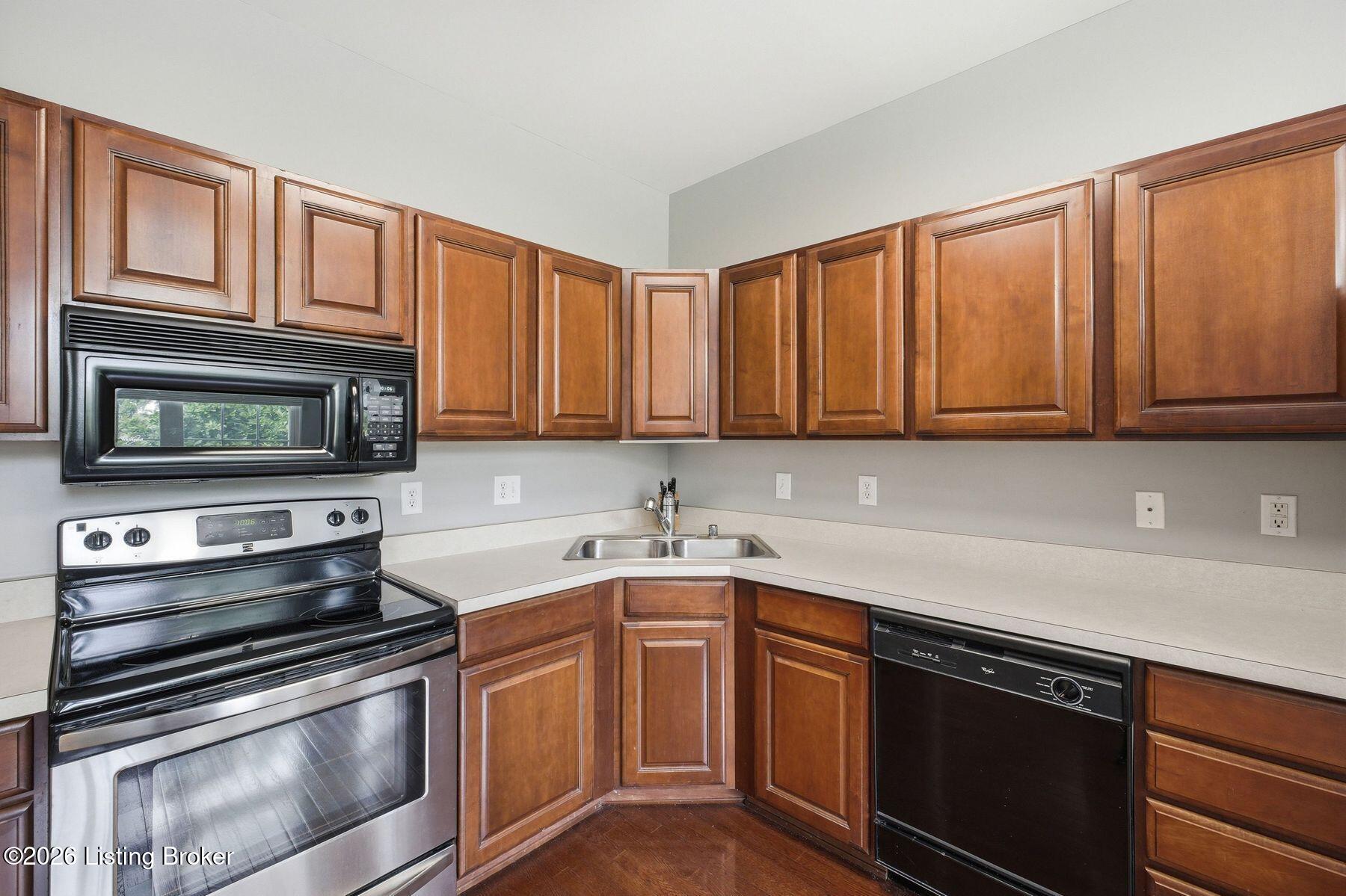 1102 Nursery Ct