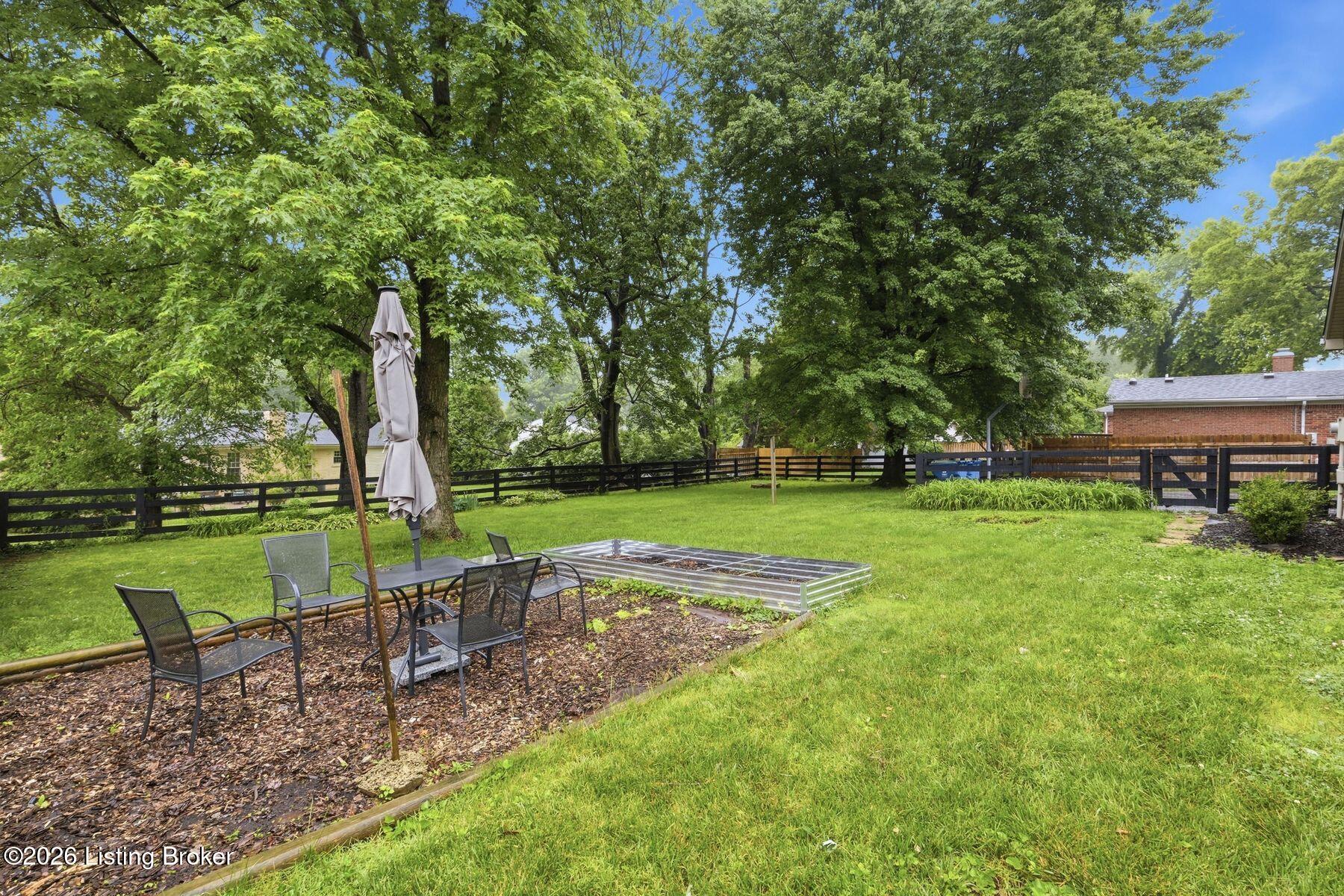 3704 Locust Circle West