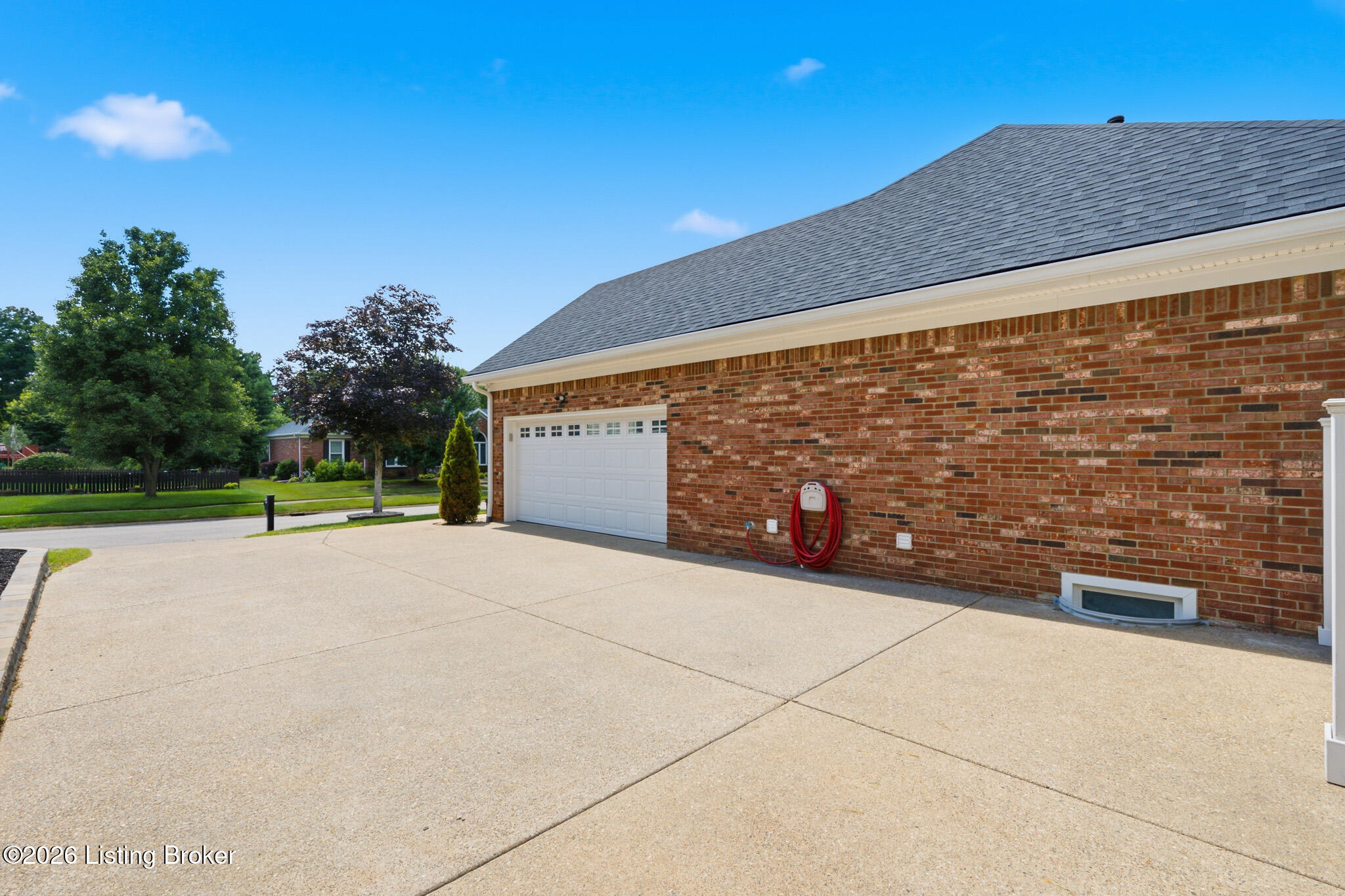 1409 Twin Ridge Rd