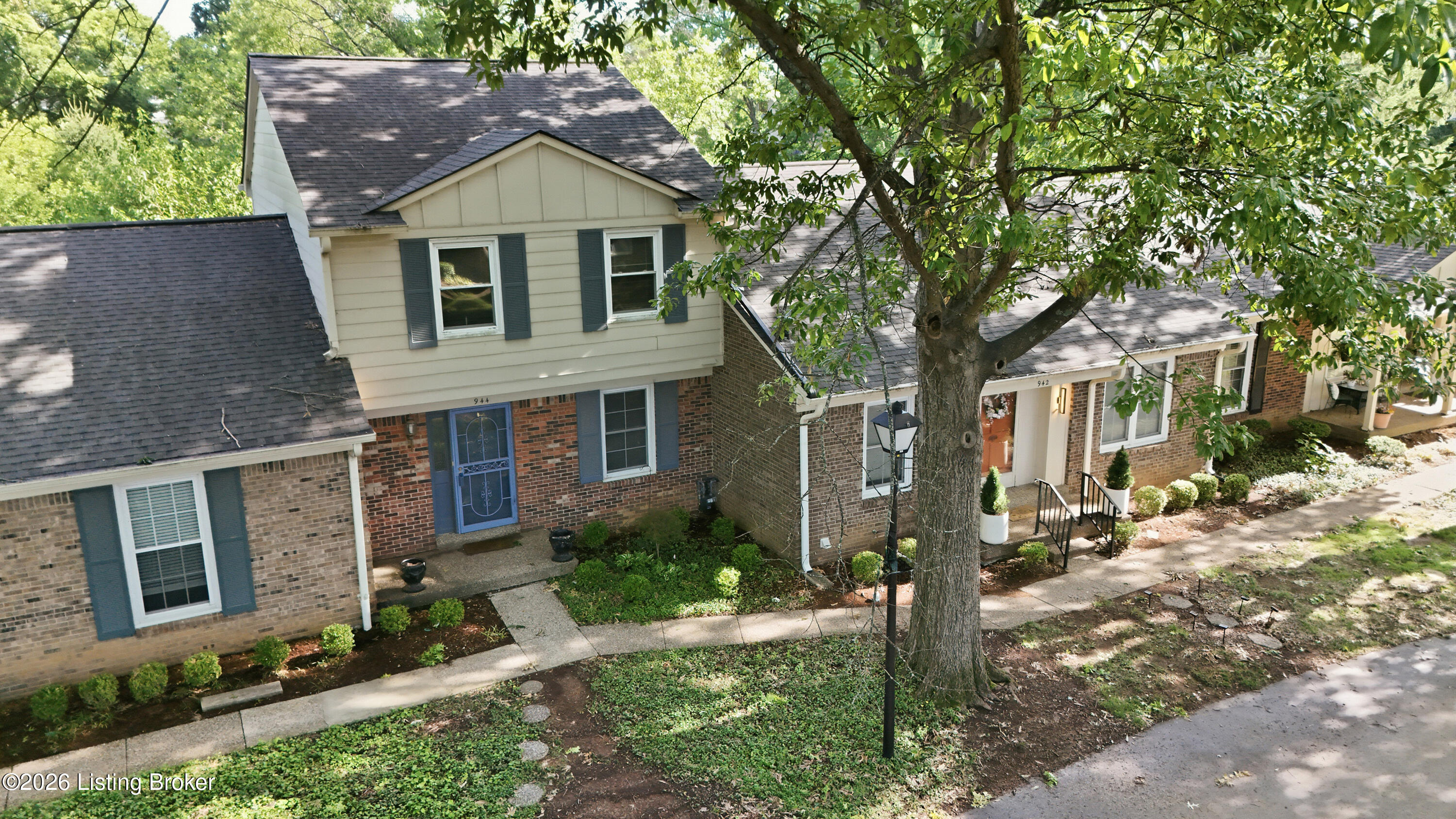 944 Burning Springs Cir