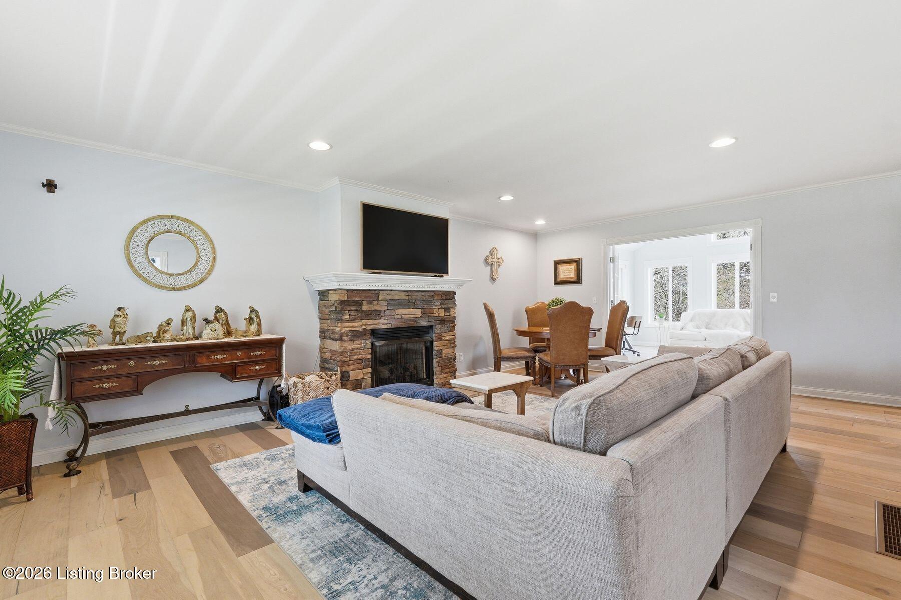 145 Stony Point Ct