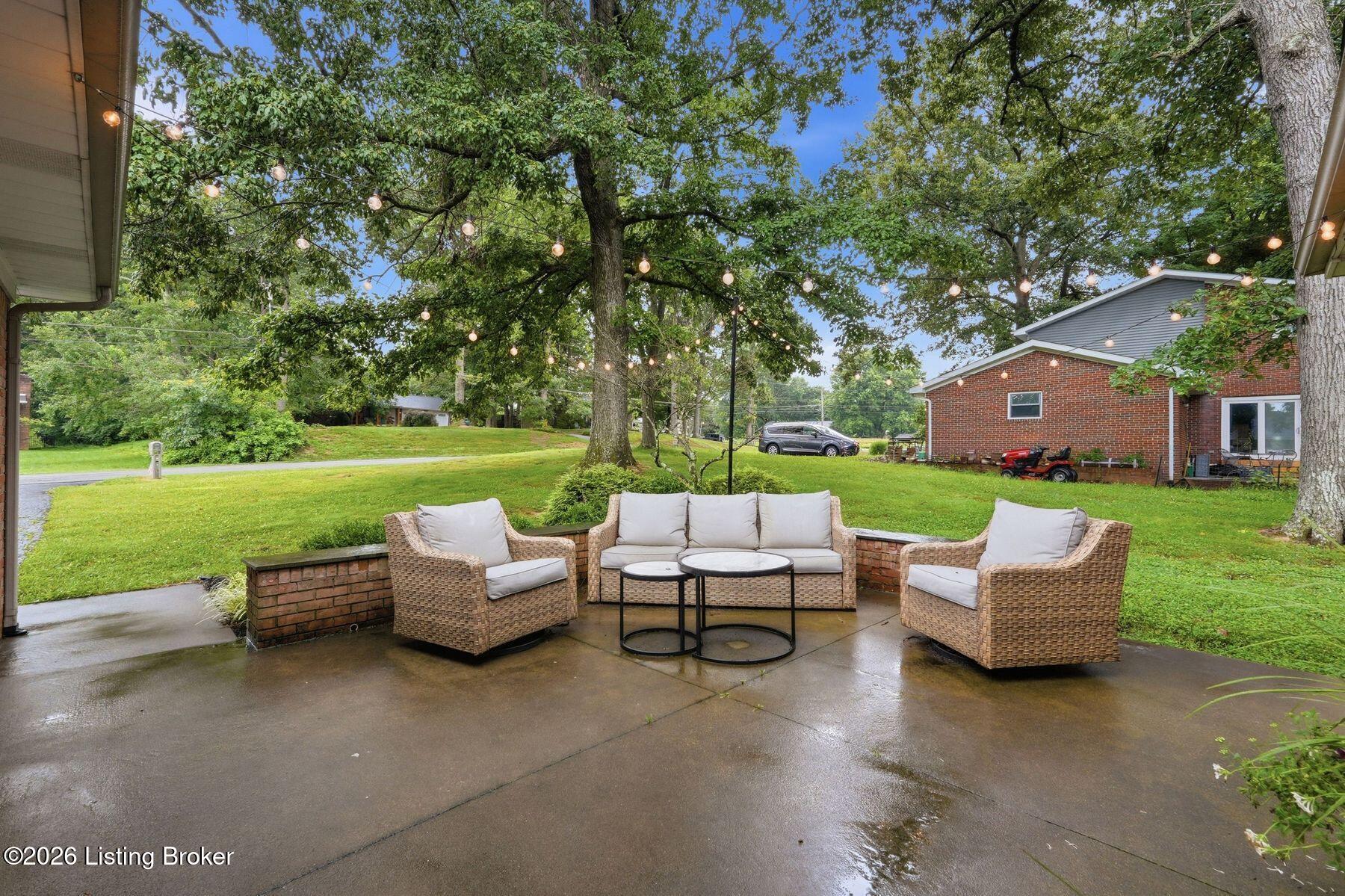 185 Autumn Way