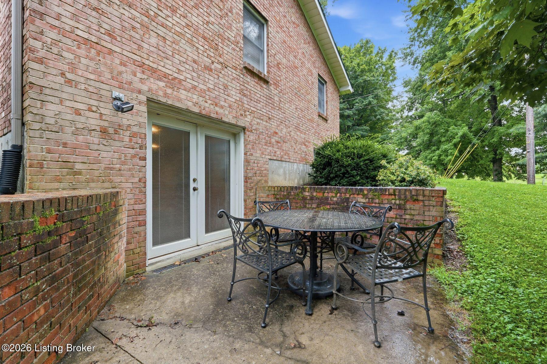 185 Autumn Way