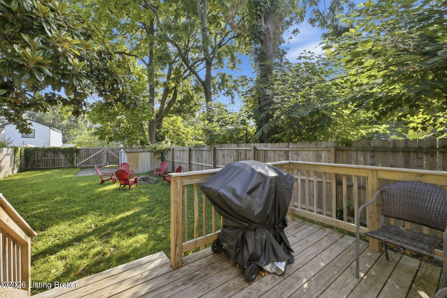 823 Forrest St