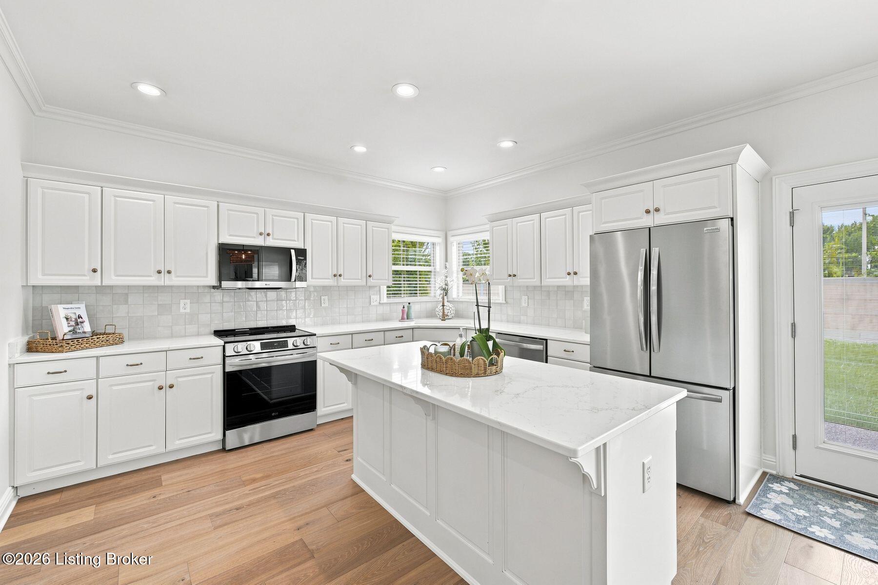 5304 Wolfpen Woods Dr