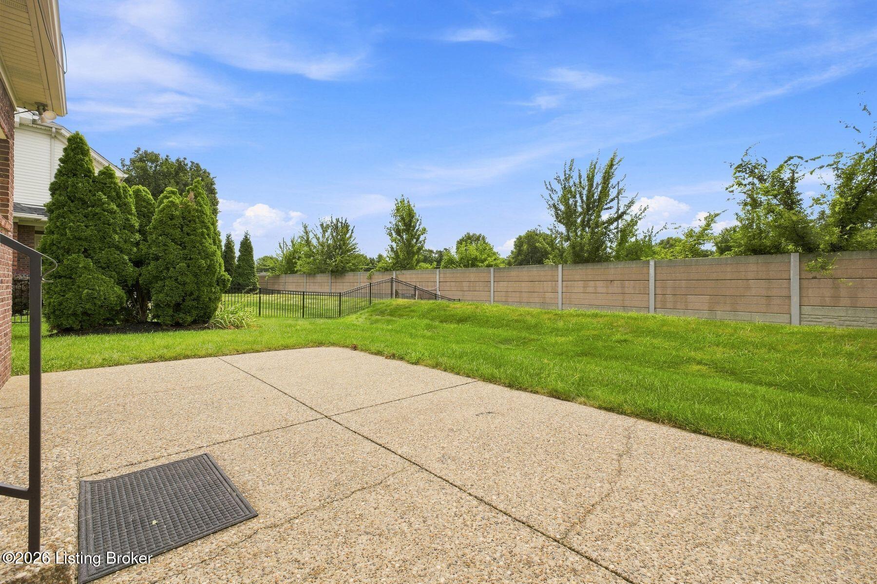 5304 Wolfpen Woods Dr