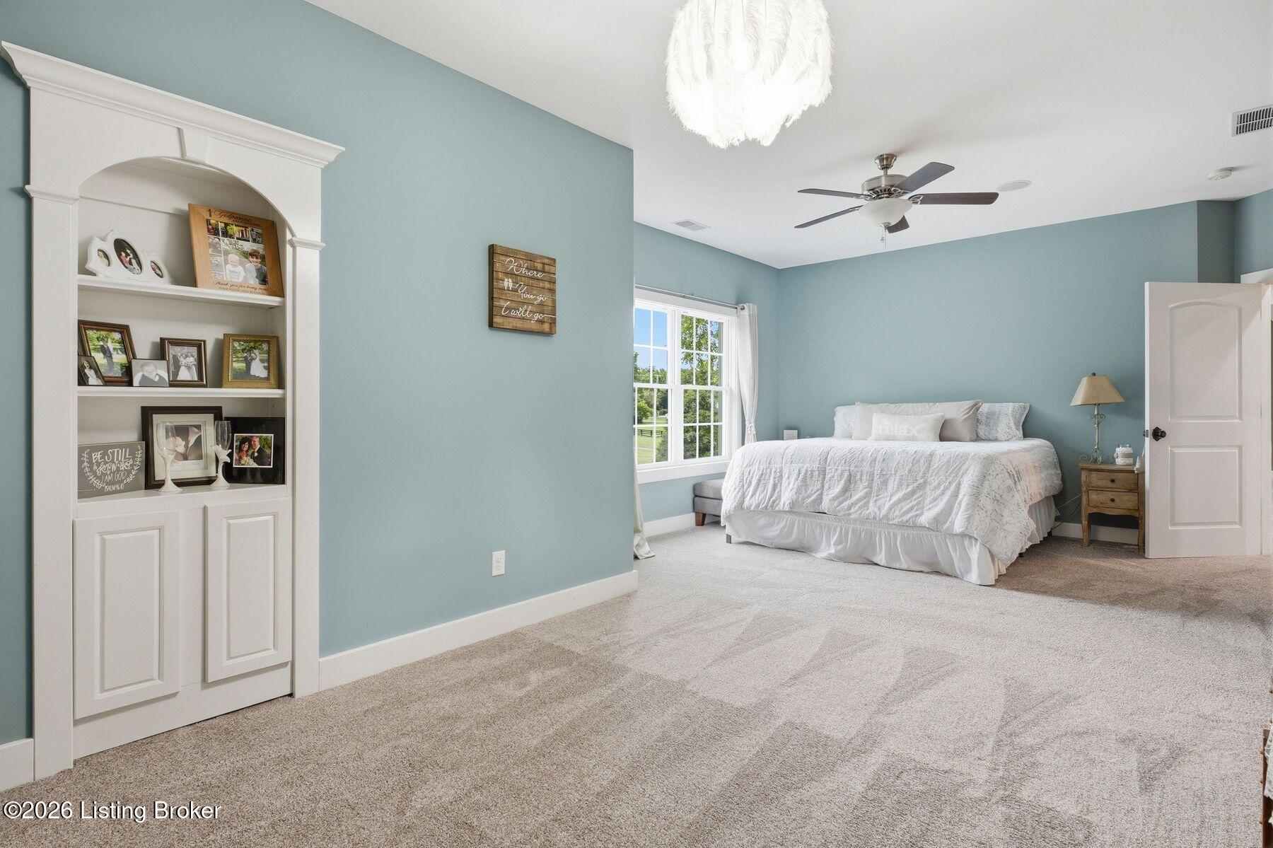7901 Dobson Ln