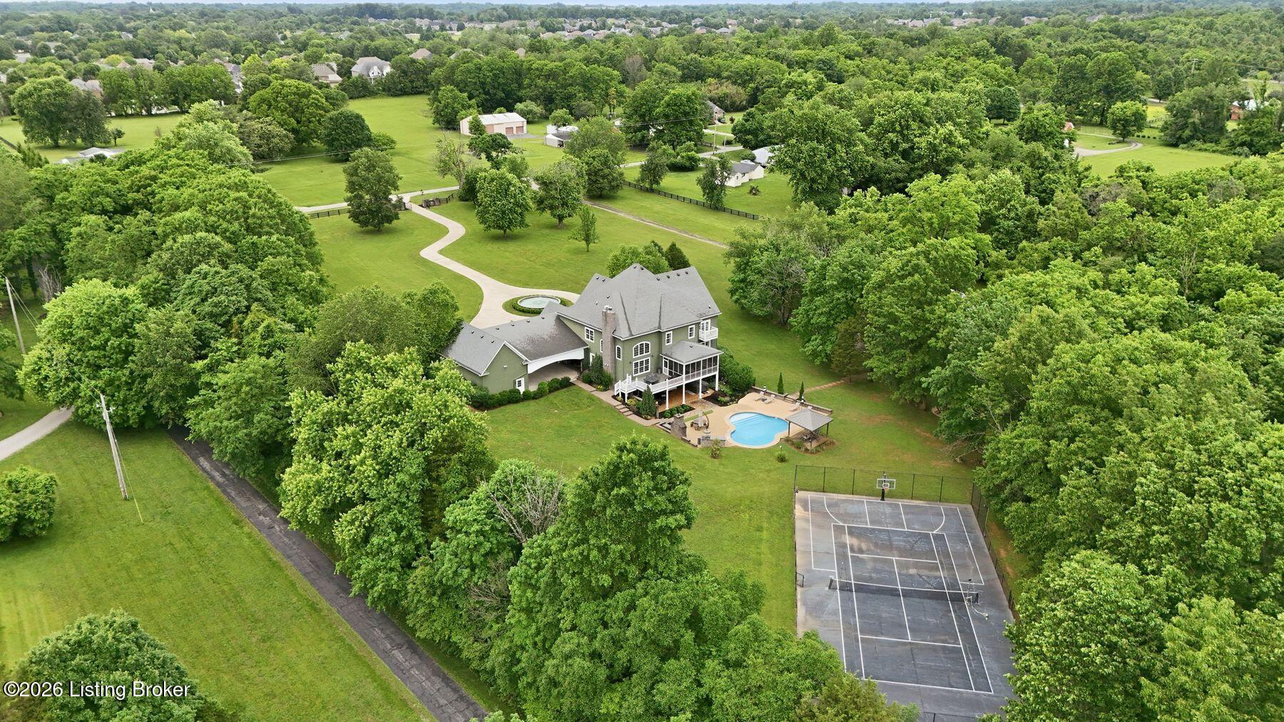 7901 Dobson Ln