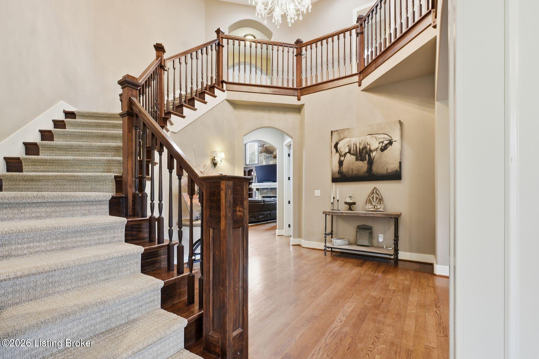7901 Dobson Ln