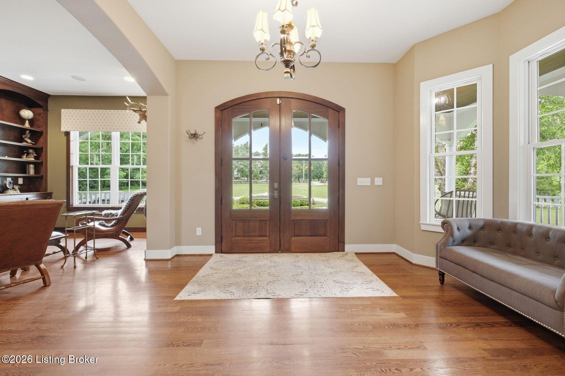 7901 Dobson Ln
