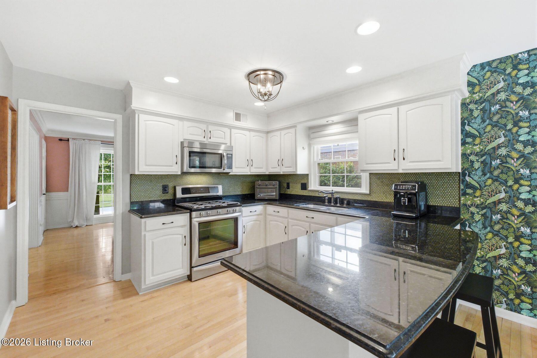 3410 Broeck Pointe Cir