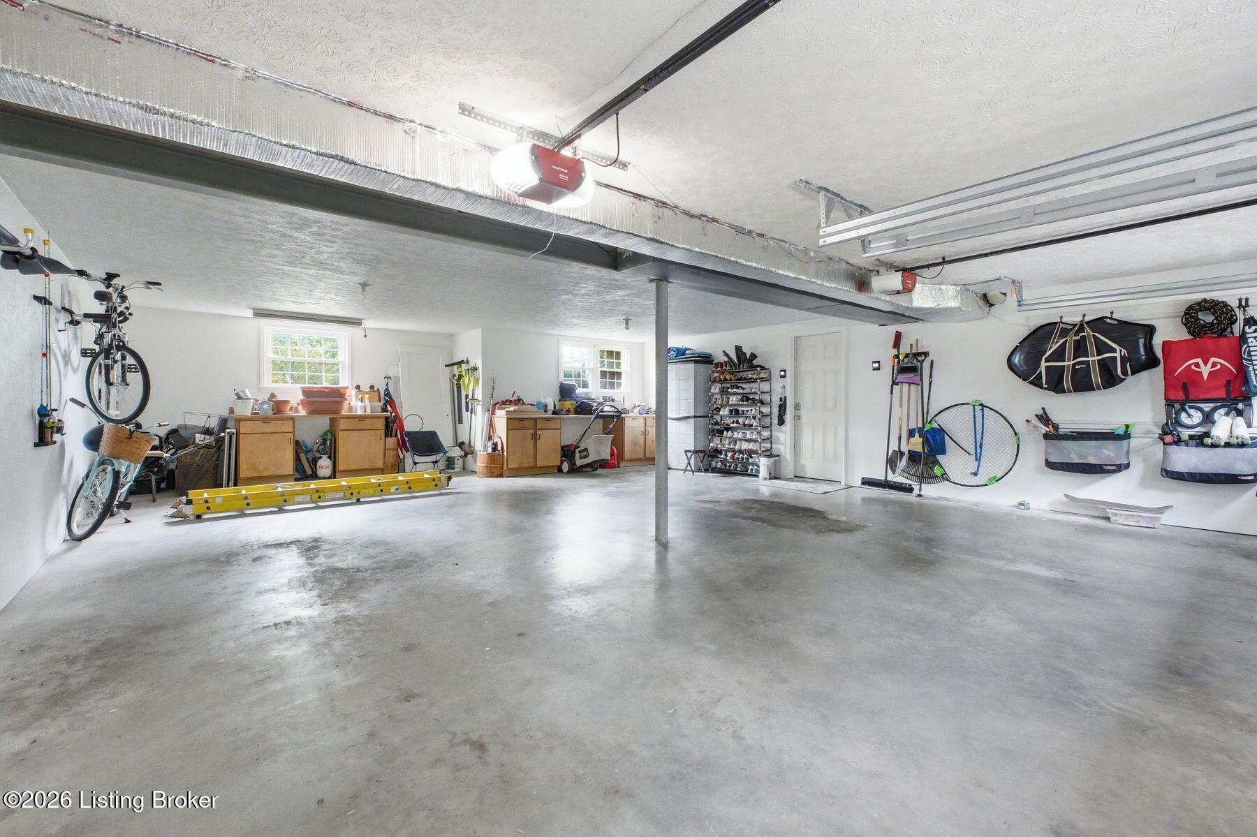 3410 Broeck Pointe Cir