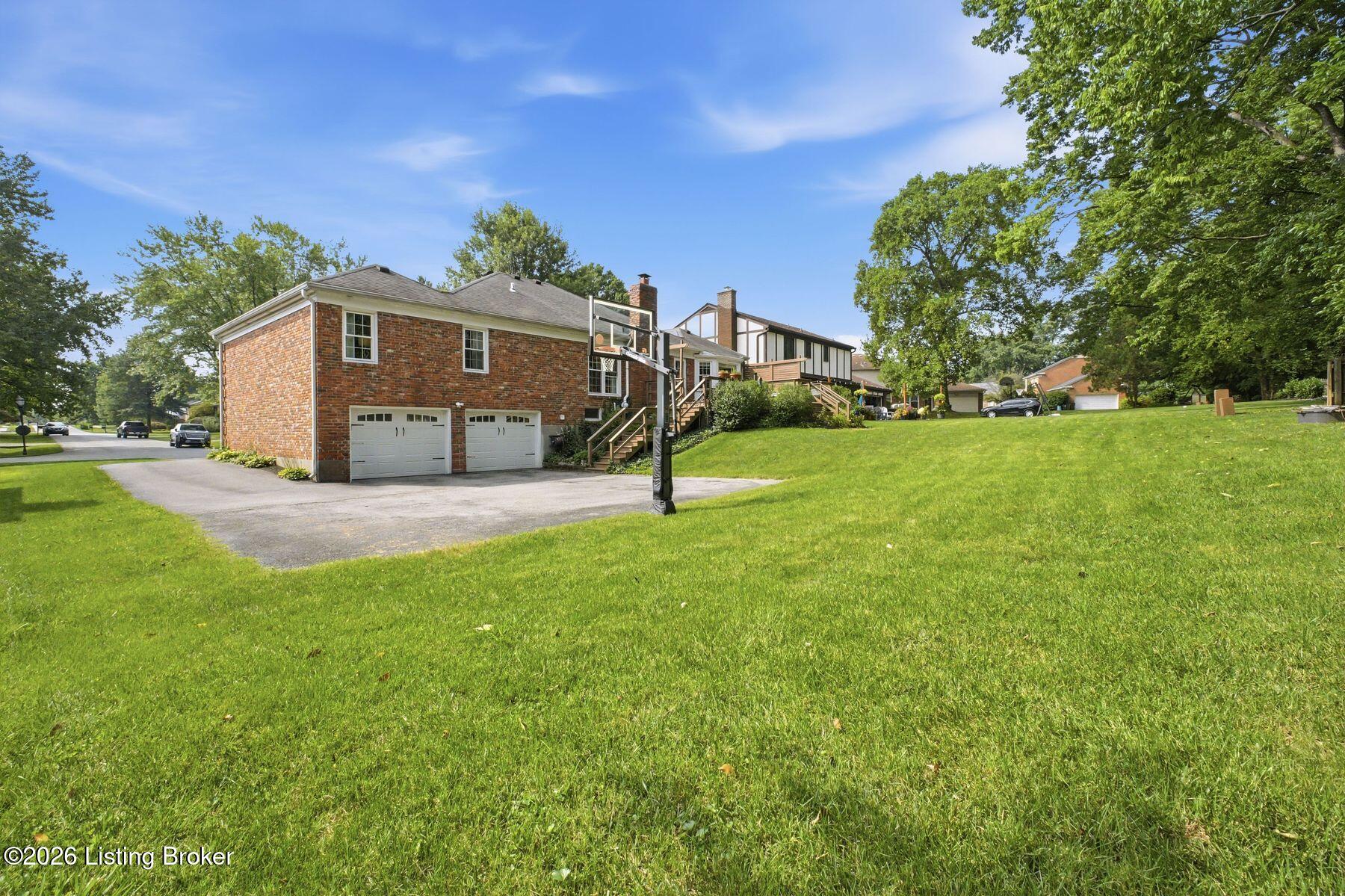 3410 Broeck Pointe Cir