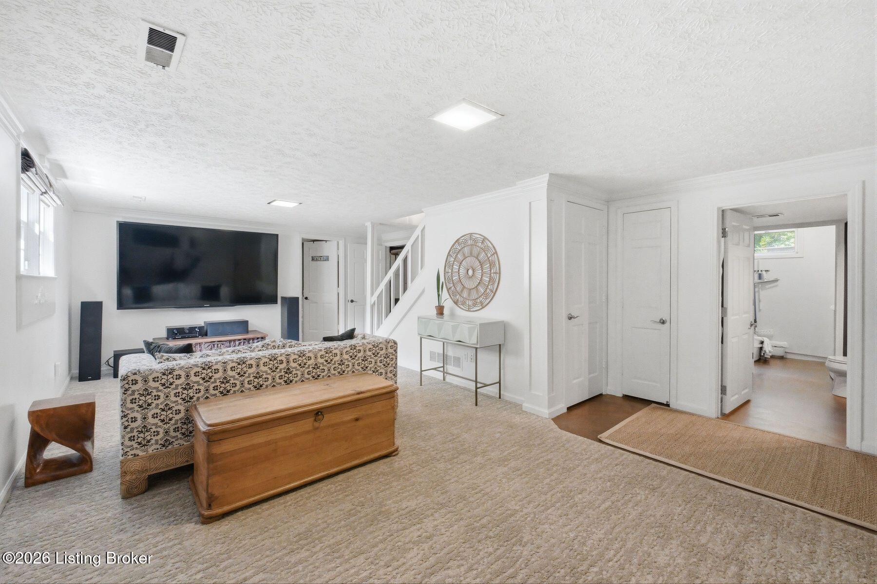 3410 Broeck Pointe Cir