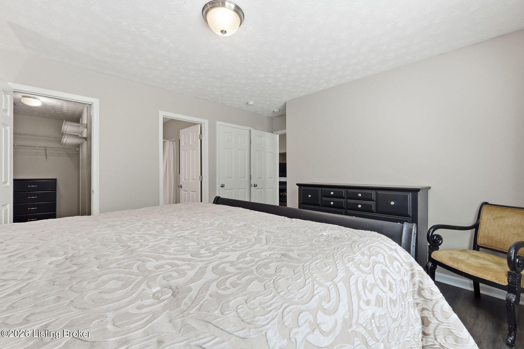 6314 Maravian Dr