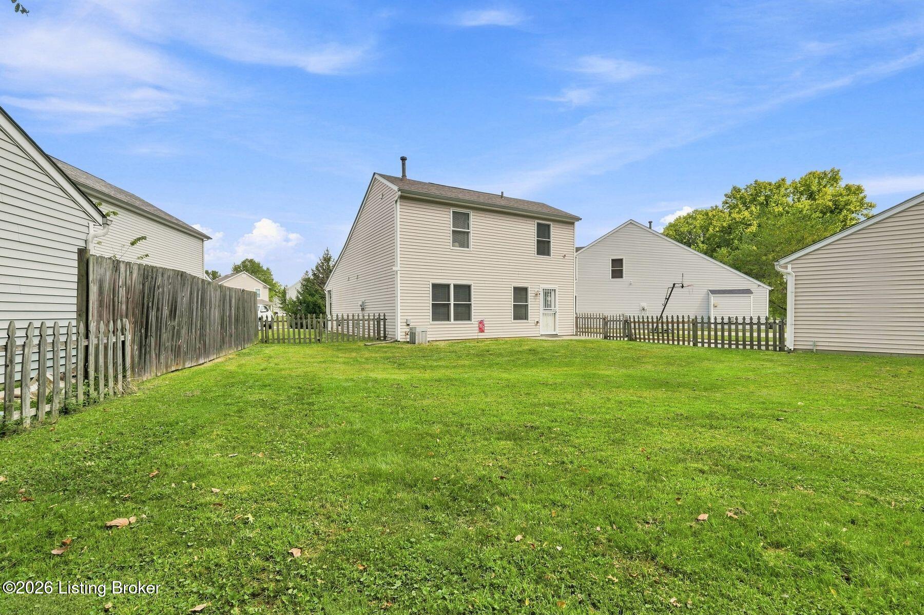 6314 Maravian Dr