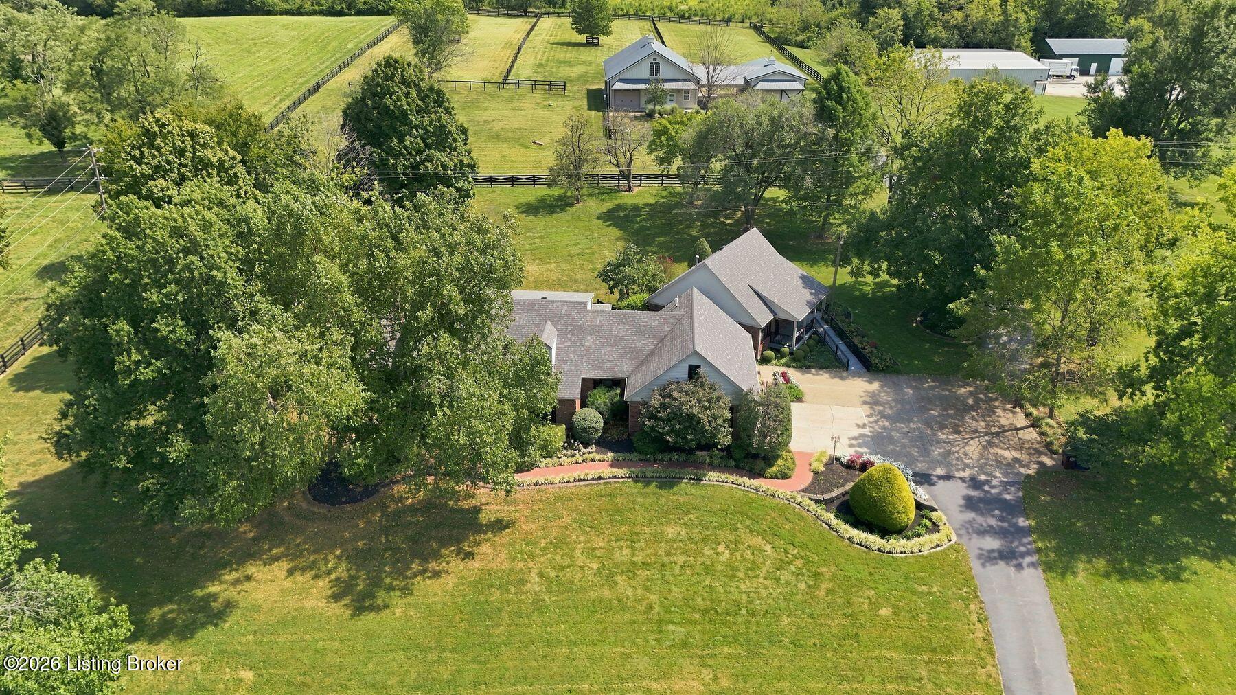 1799 Veechdale Rd