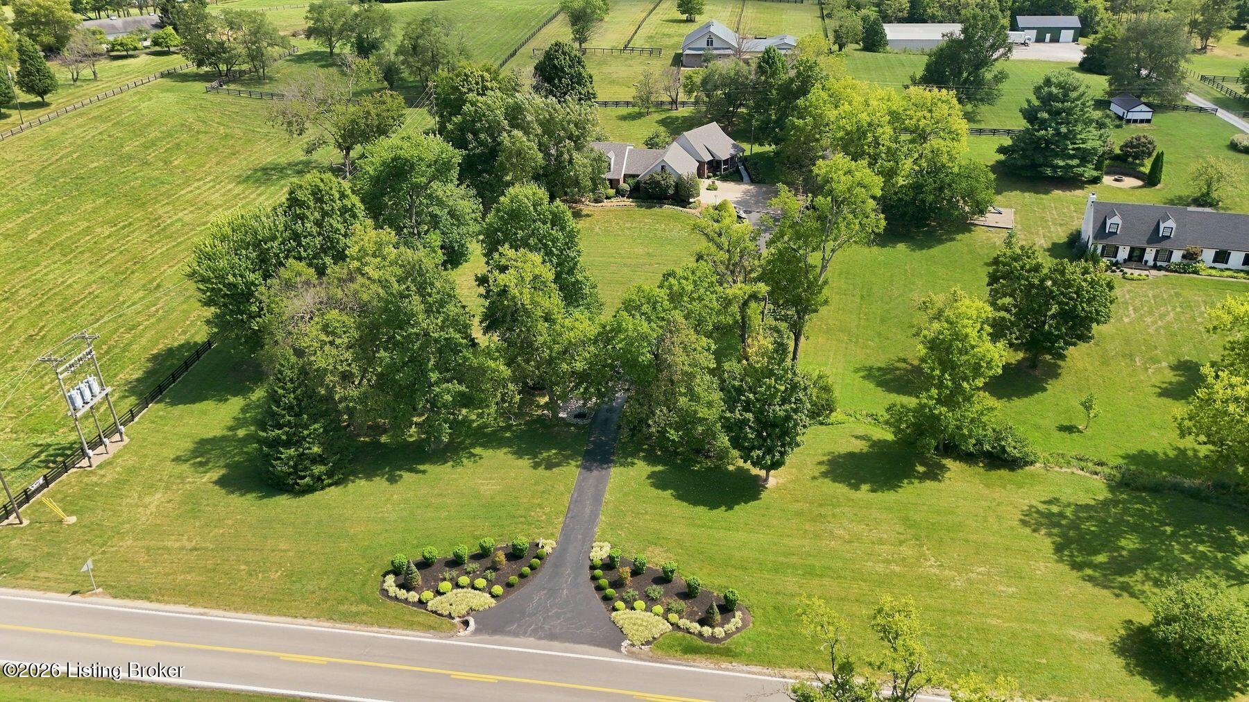 1799 Veechdale Rd