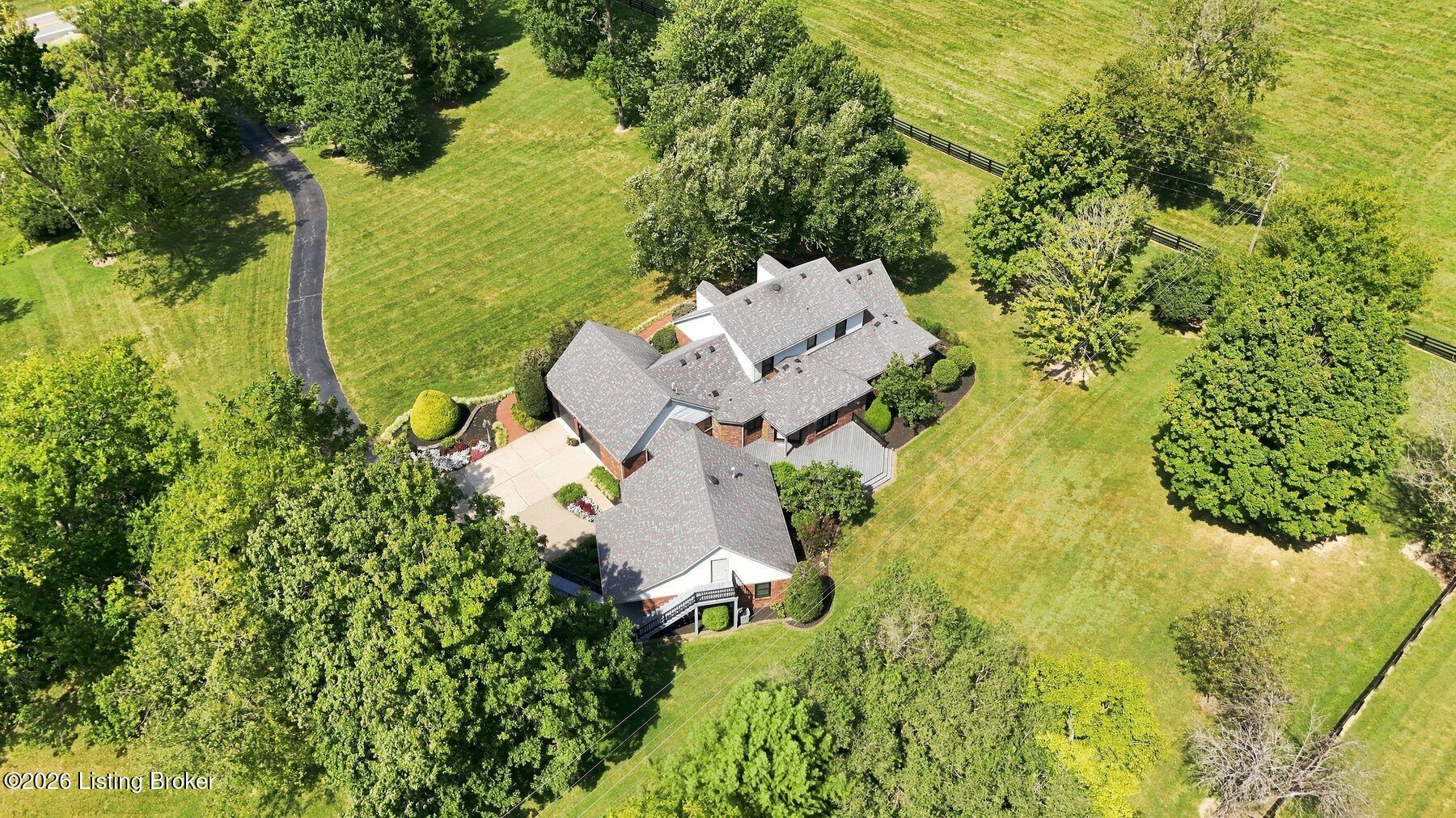 1799 Veechdale Rd