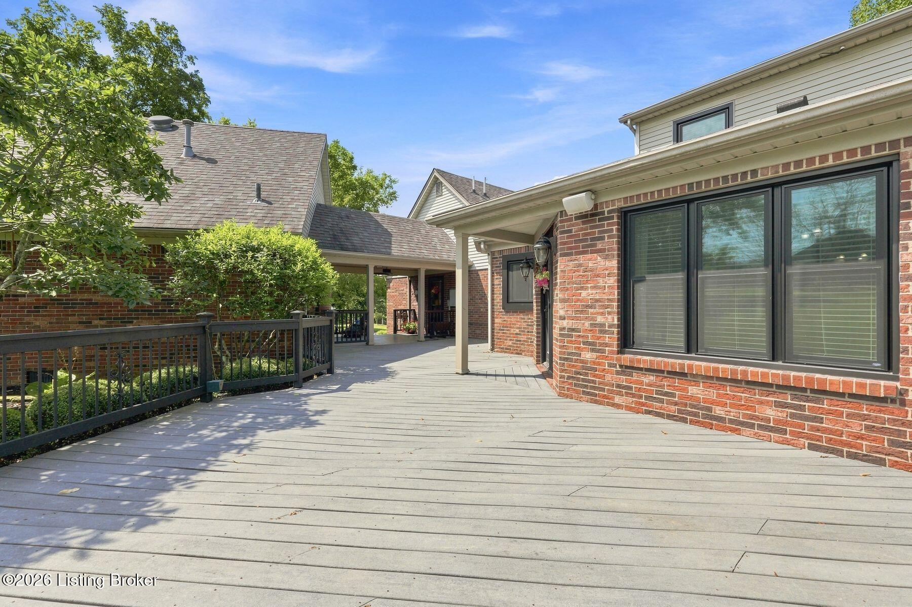1799 Veechdale Rd