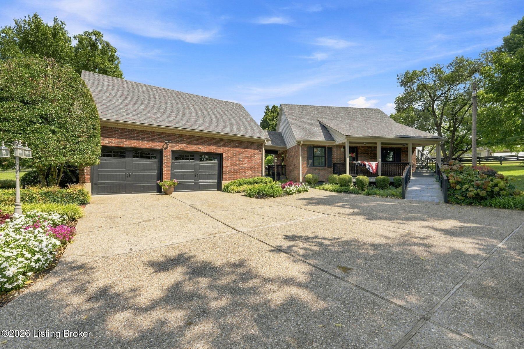 1799 Veechdale Rd