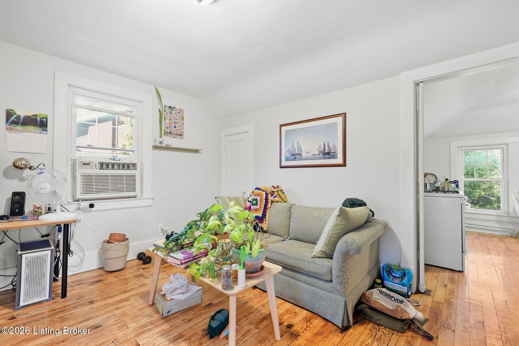 1855 Harvard Dr